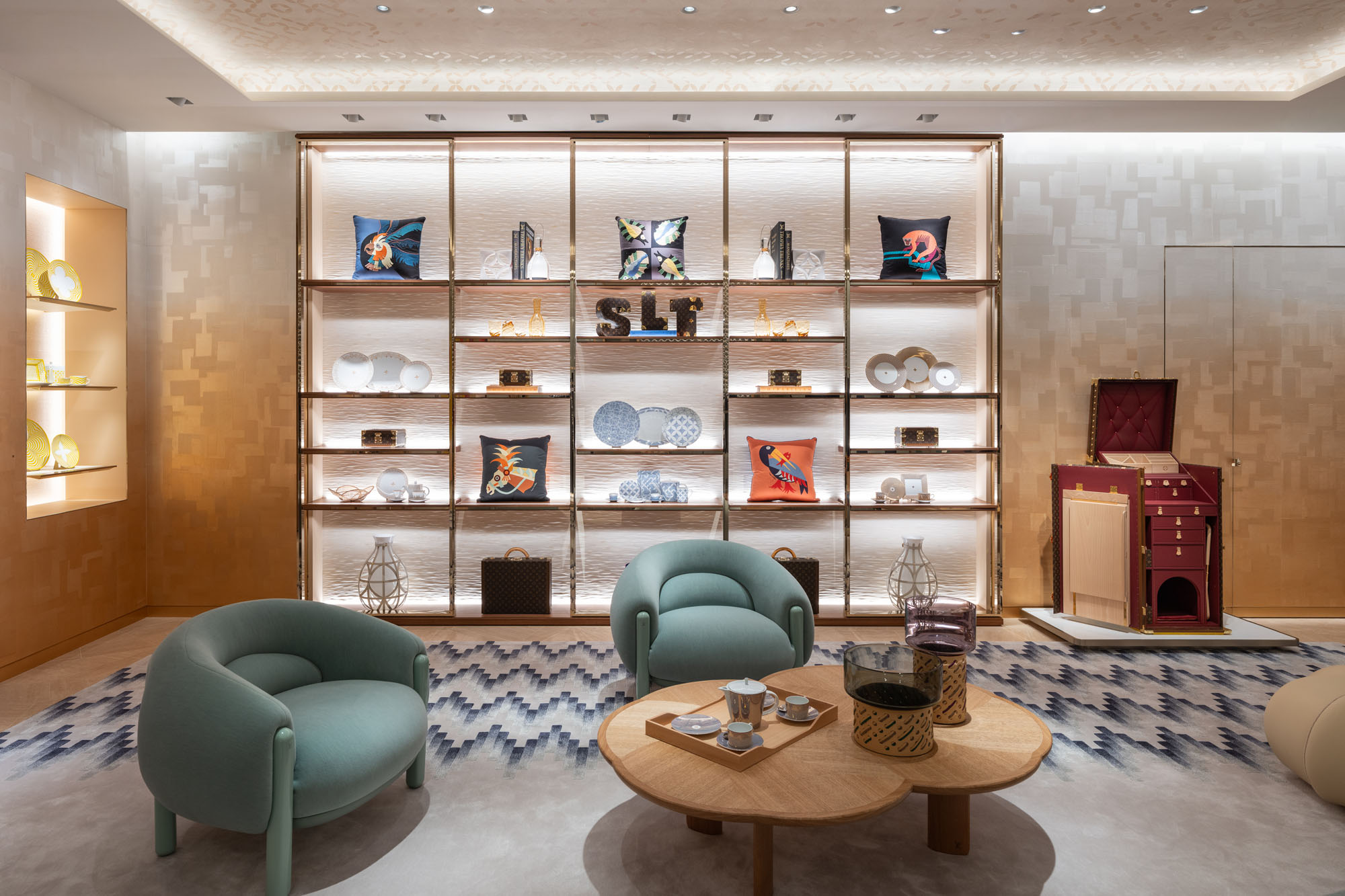 〈ルイ・ヴィトン メゾン 三里屯（サンリトン）〉青木 淳