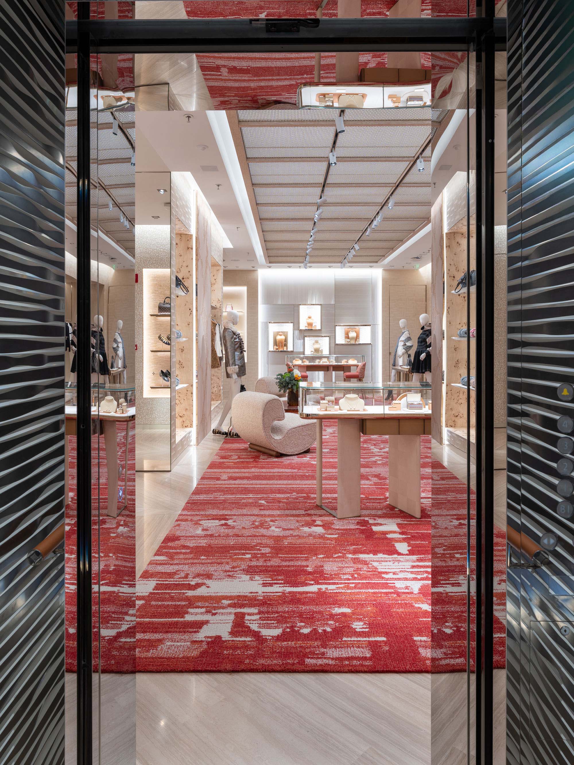 〈ルイ・ヴィトン メゾン 三里屯（サンリトン）〉青木 淳