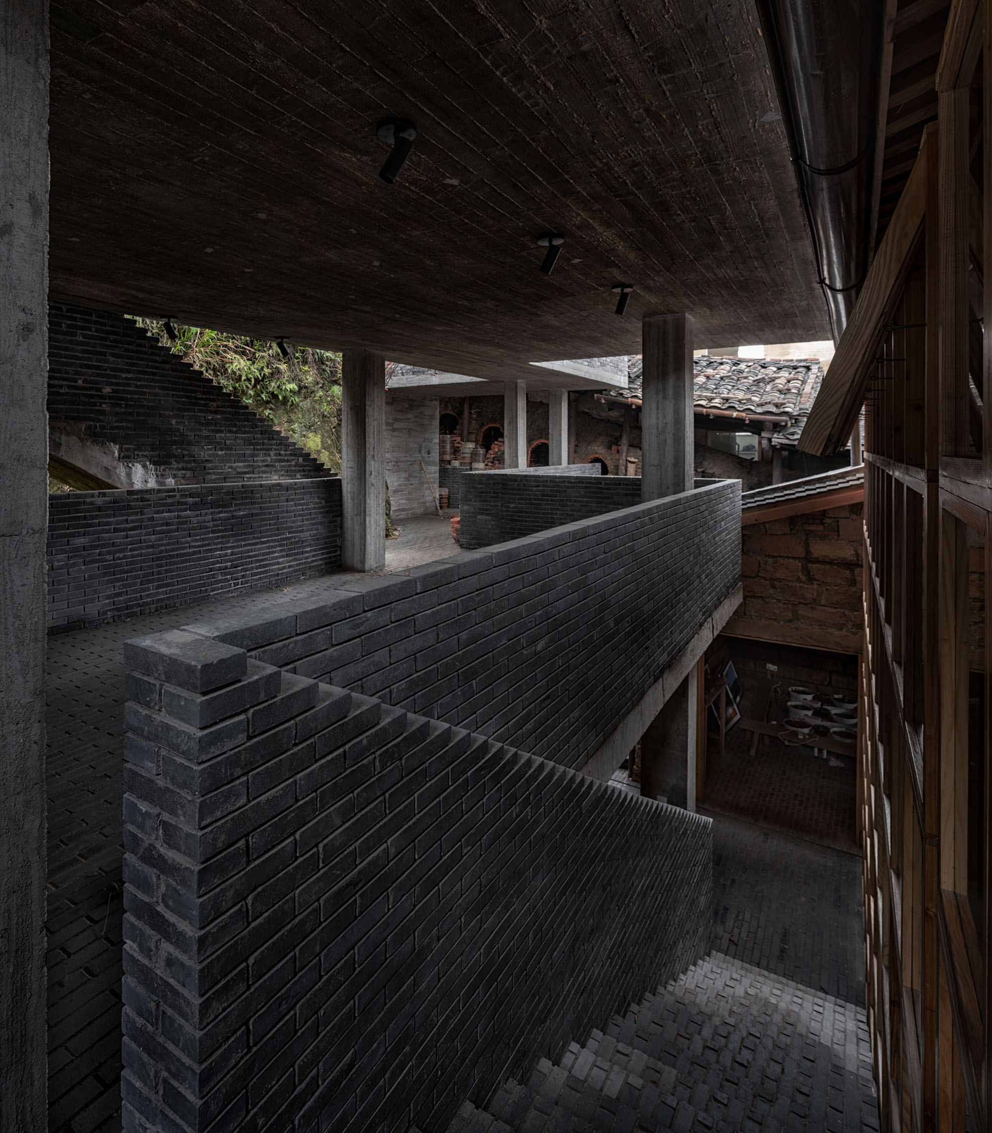 〈「硋」窯のアダプティブ・リニューアル（Heritage “Ay” Kiln Adaptive Renewal）〉YFS、WUGE Studio