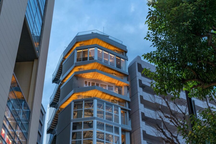 中池袋公園の小さなビル「Luce Jardin」 / キー・オペレーション