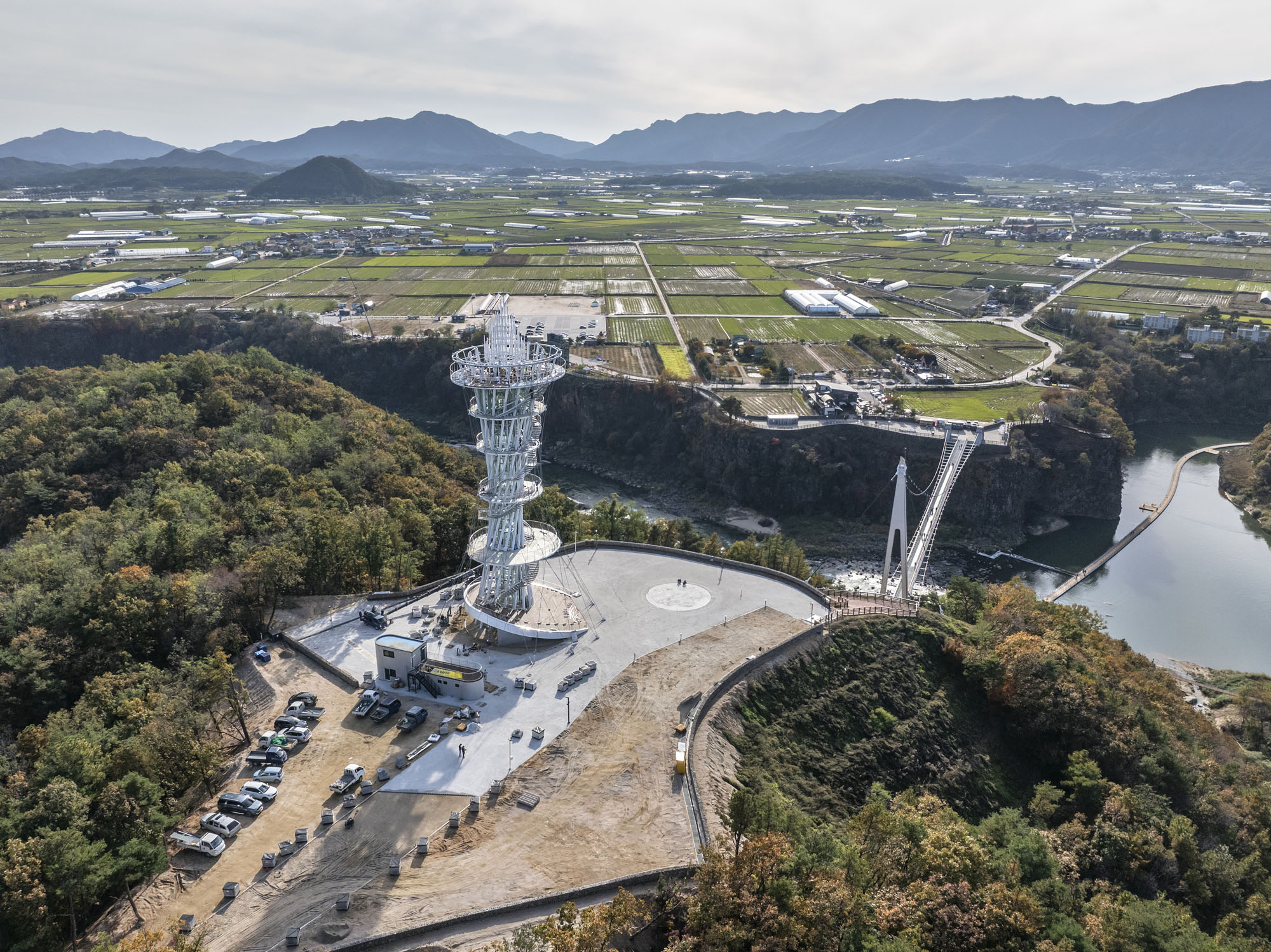 〈ザ・トーチ（The Torch）〉JK-AR（Jae Kim Architects & Researchers）