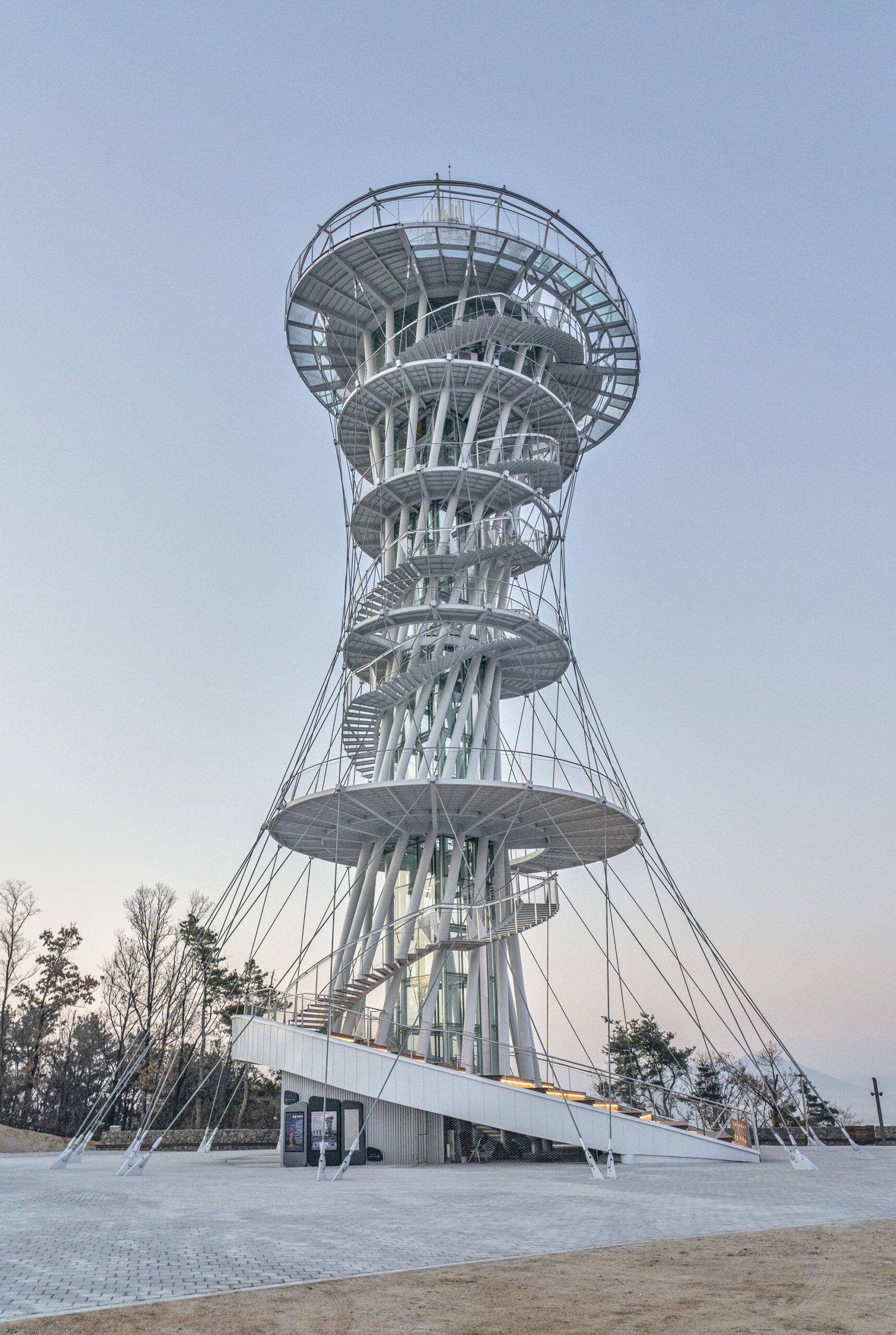 〈ザ・トーチ（The Torch）〉JK-AR（Jae Kim Architects & Researchers）