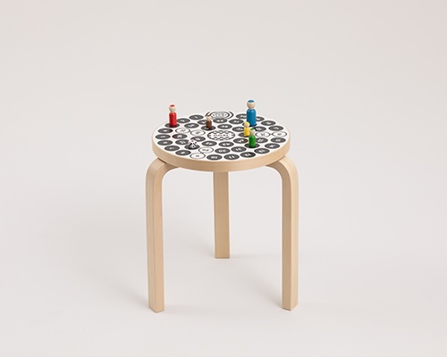 AWATSUJI design〈PLAY THE STOOL〉