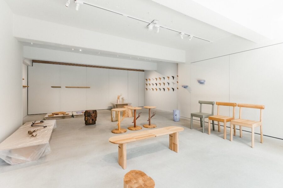 狩野佑真×太田 翔×カリモク家具「TOUCH WOOD 2」西麻布 Karimoku Commons Tokyo（カリモク コモンズ トーキョー）にて開催