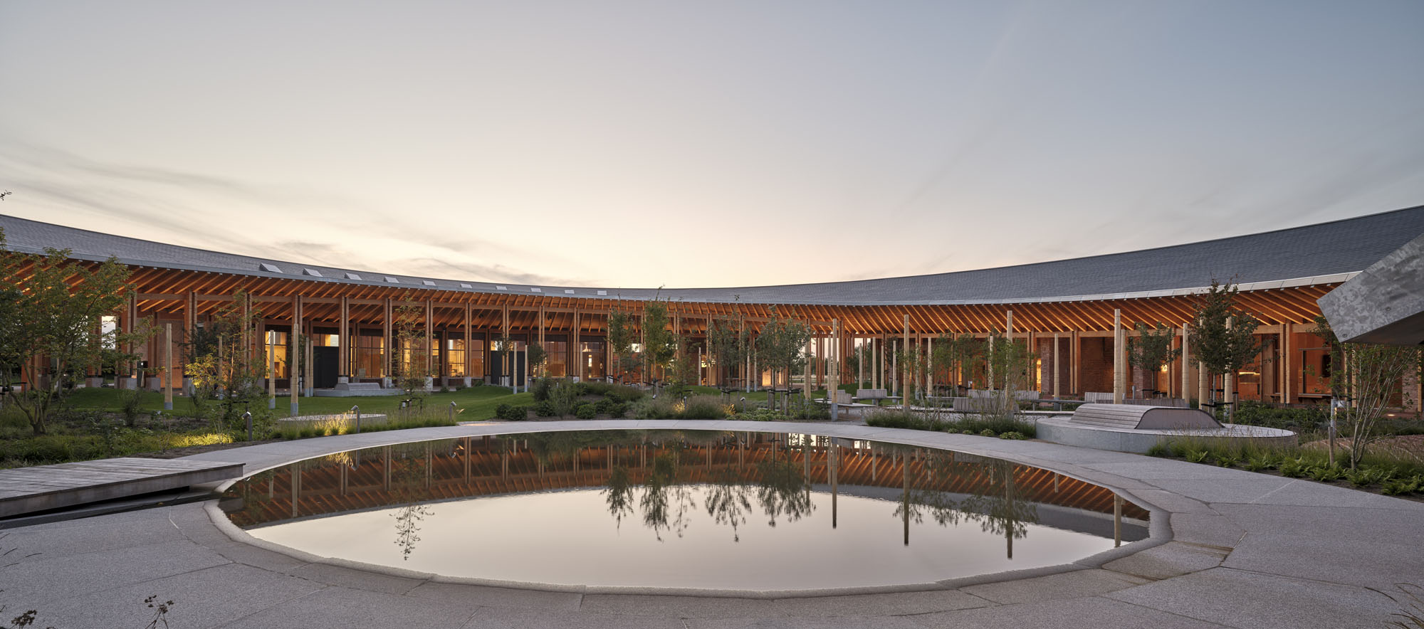 〈クラフトカレッジ（The Crafts College）〉ドルテ・マンドラップ（Dorte Mandrup）