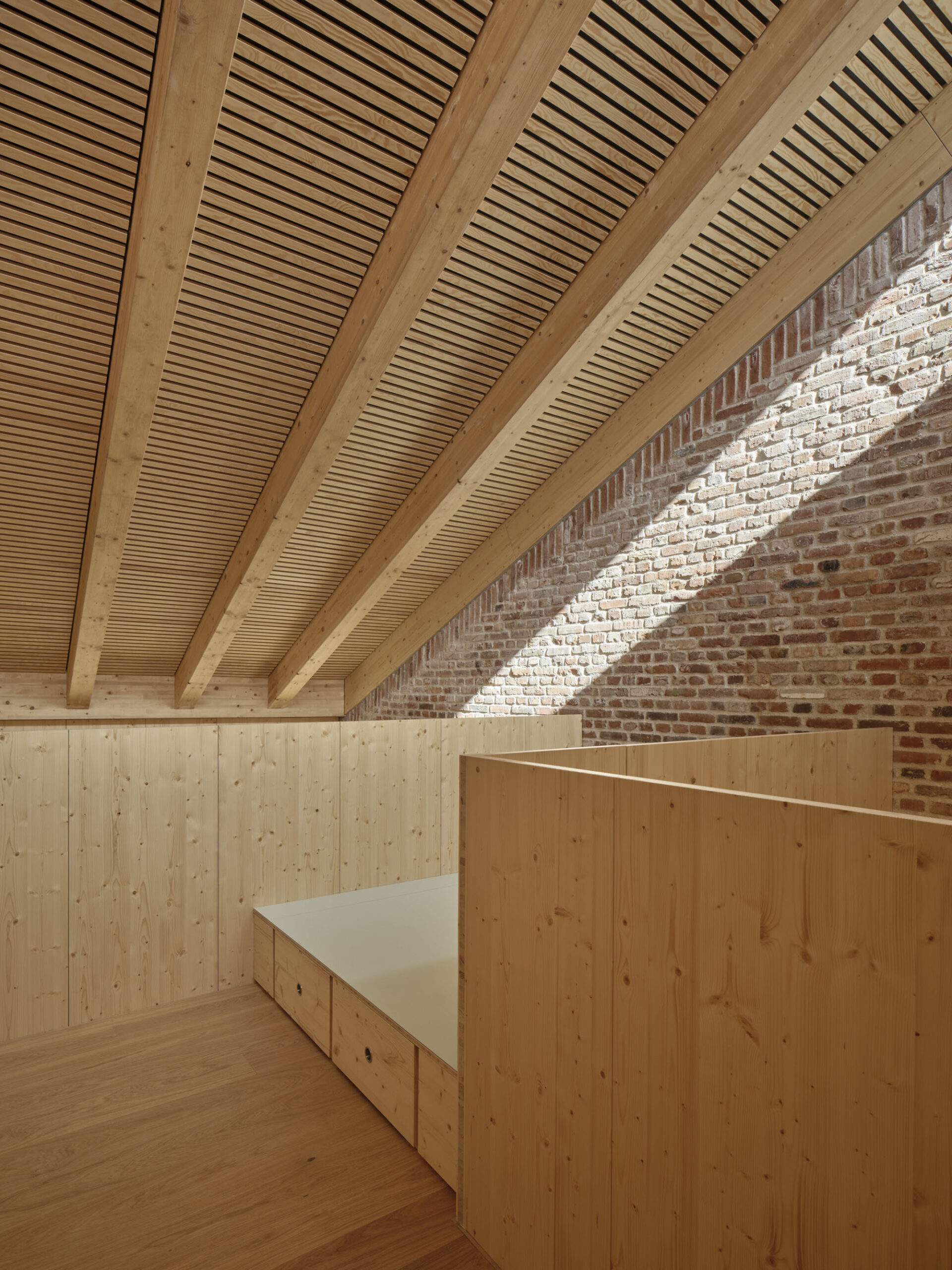 〈クラフトカレッジ（The Crafts College）〉ドルテ・マンドラップ（Dorte Mandrup）