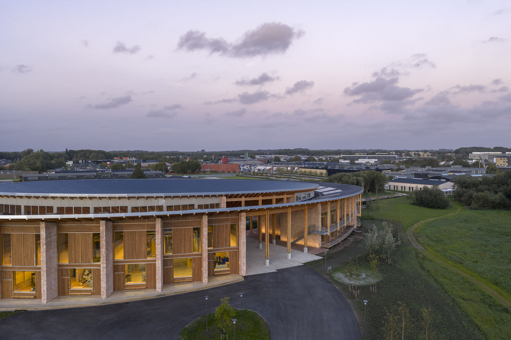 〈クラフトカレッジ（The Crafts College）〉ドルテ・マンドラップ（Dorte Mandrup）