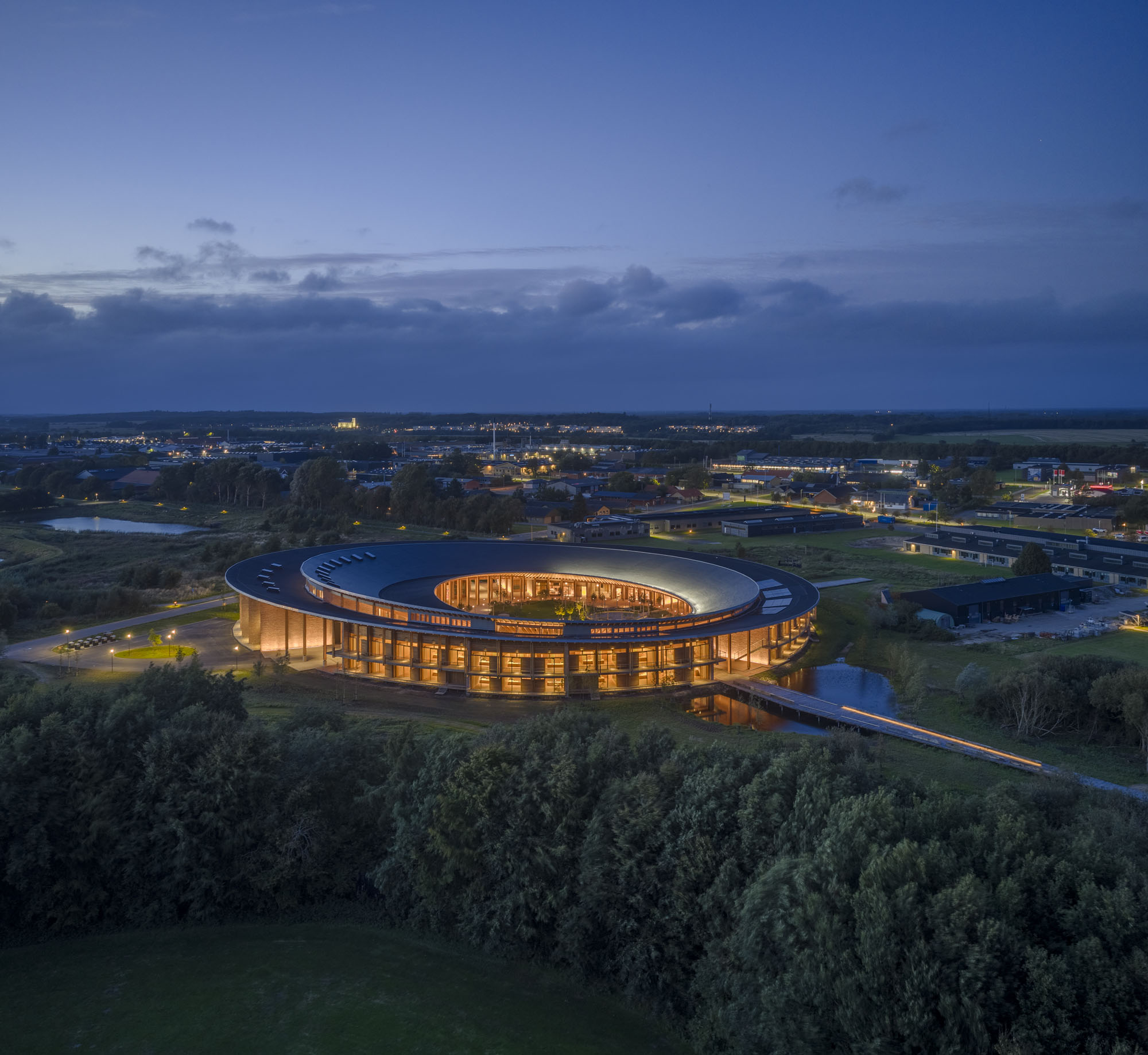 〈クラフトカレッジ（The Crafts College）〉ドルテ・マンドラップ（Dorte Mandrup）