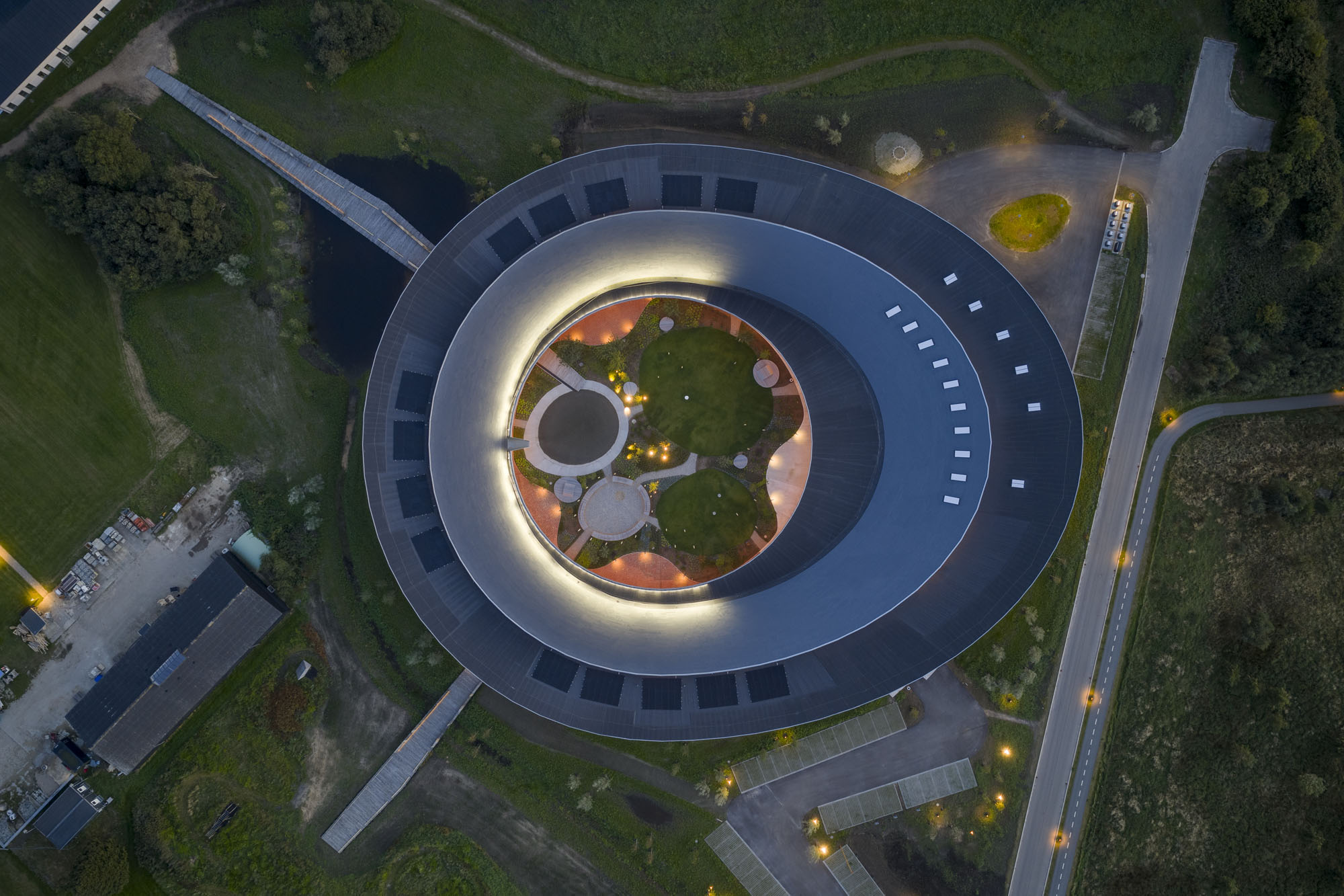 〈クラフトカレッジ（The Crafts College）〉ドルテ・マンドラップ（Dorte Mandrup）