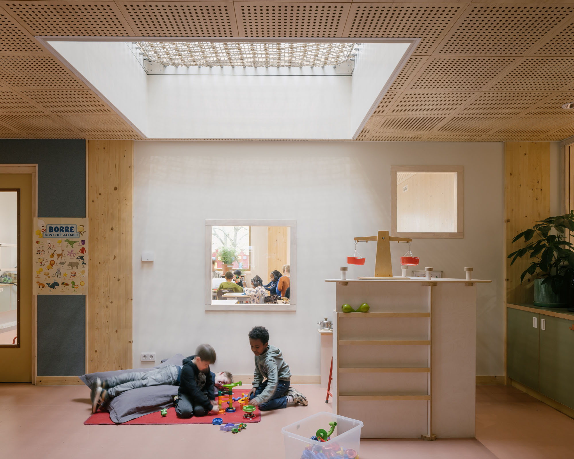 〈デ・ゼーフェンスプロング（de Zevensprong）〉KRFT