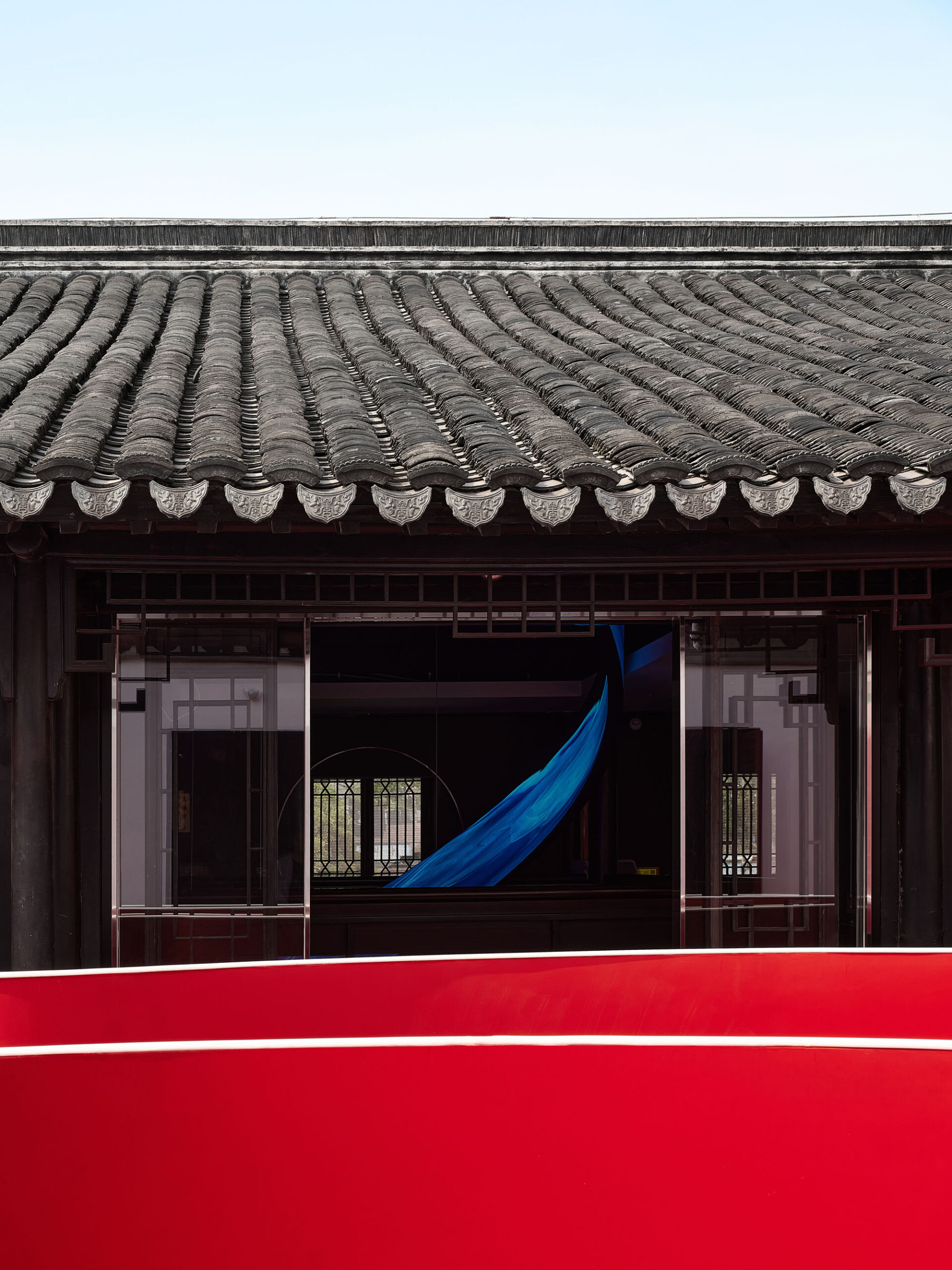 〈ビッグ・レッド・クレイフィッシュ（Big Red Crayfish）〉DAED design and research