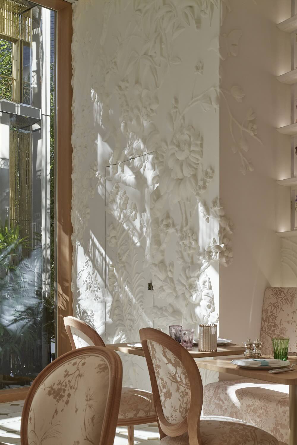 カフェ ディオール by アンヌ=ソフィ—・ピック バンブーパビリオン