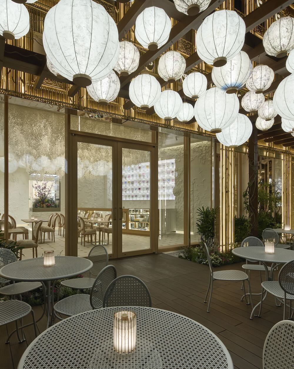 カフェ ディオール by アンヌ=ソフィ—・ピック バンブーパビリオン