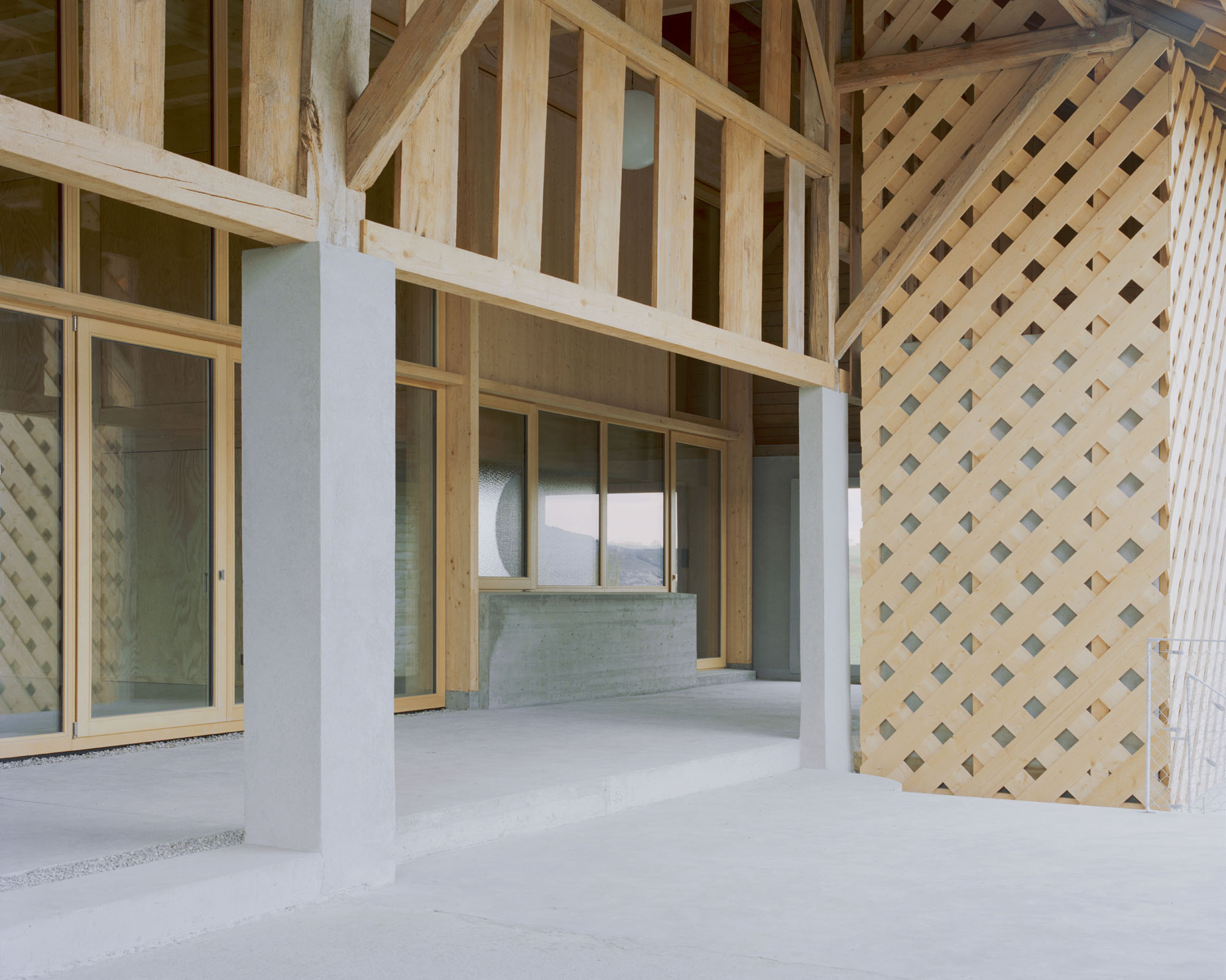 〈インバーテッド・ファーム（The Inverted Farm）〉バード・イェルサン・アーキテクツ（Bard Yersin Architectes）