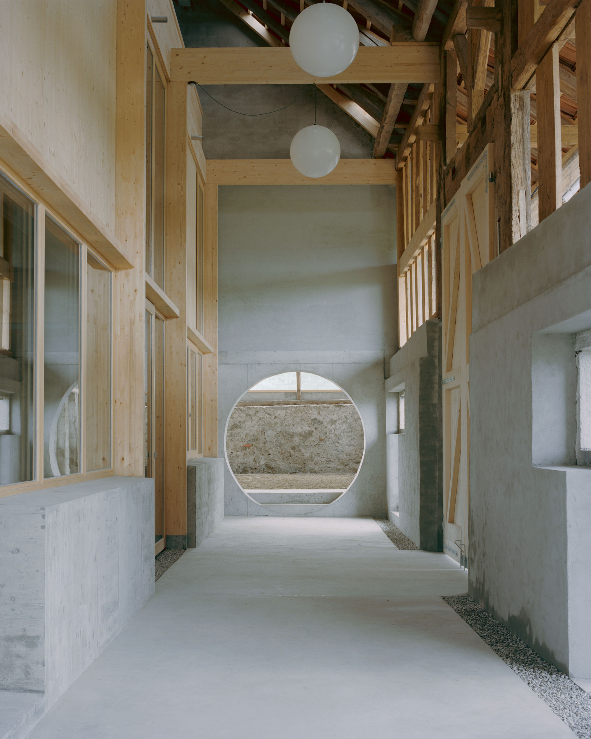 〈インバーテッド・ファーム（The Inverted Farm）〉バード・イェルサン・アーキテクツ（Bard Yersin Architectes）