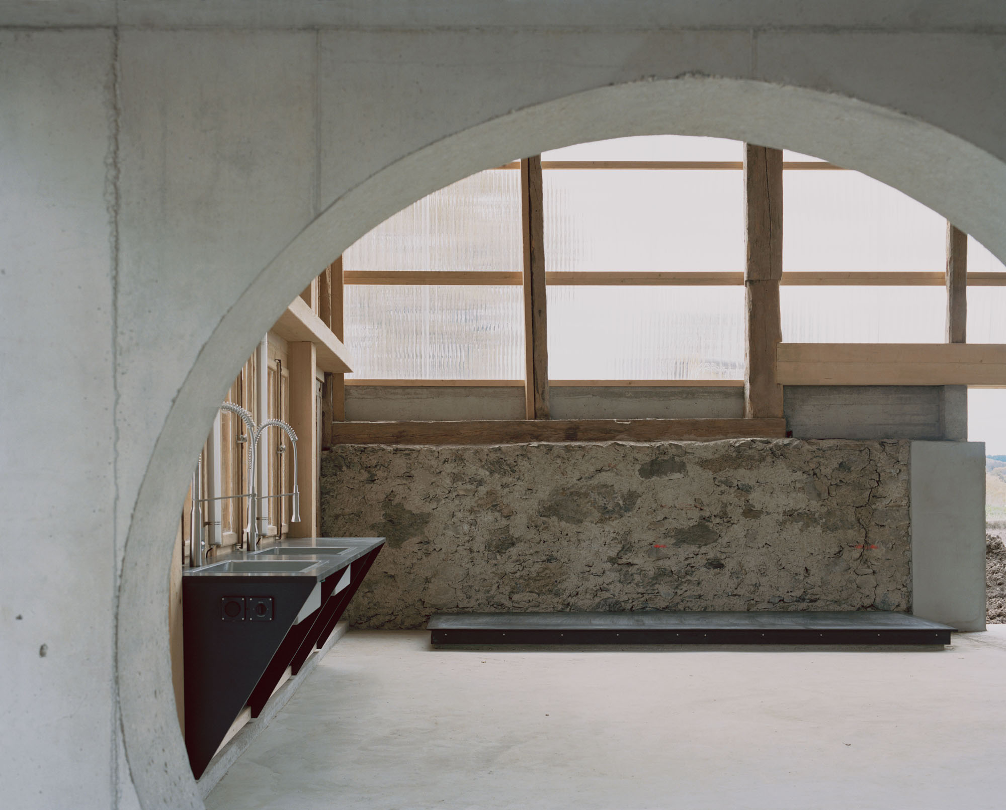 〈インバーテッド・ファーム（The Inverted Farm）〉バード・イェルサン・アーキテクツ（Bard Yersin Architectes）