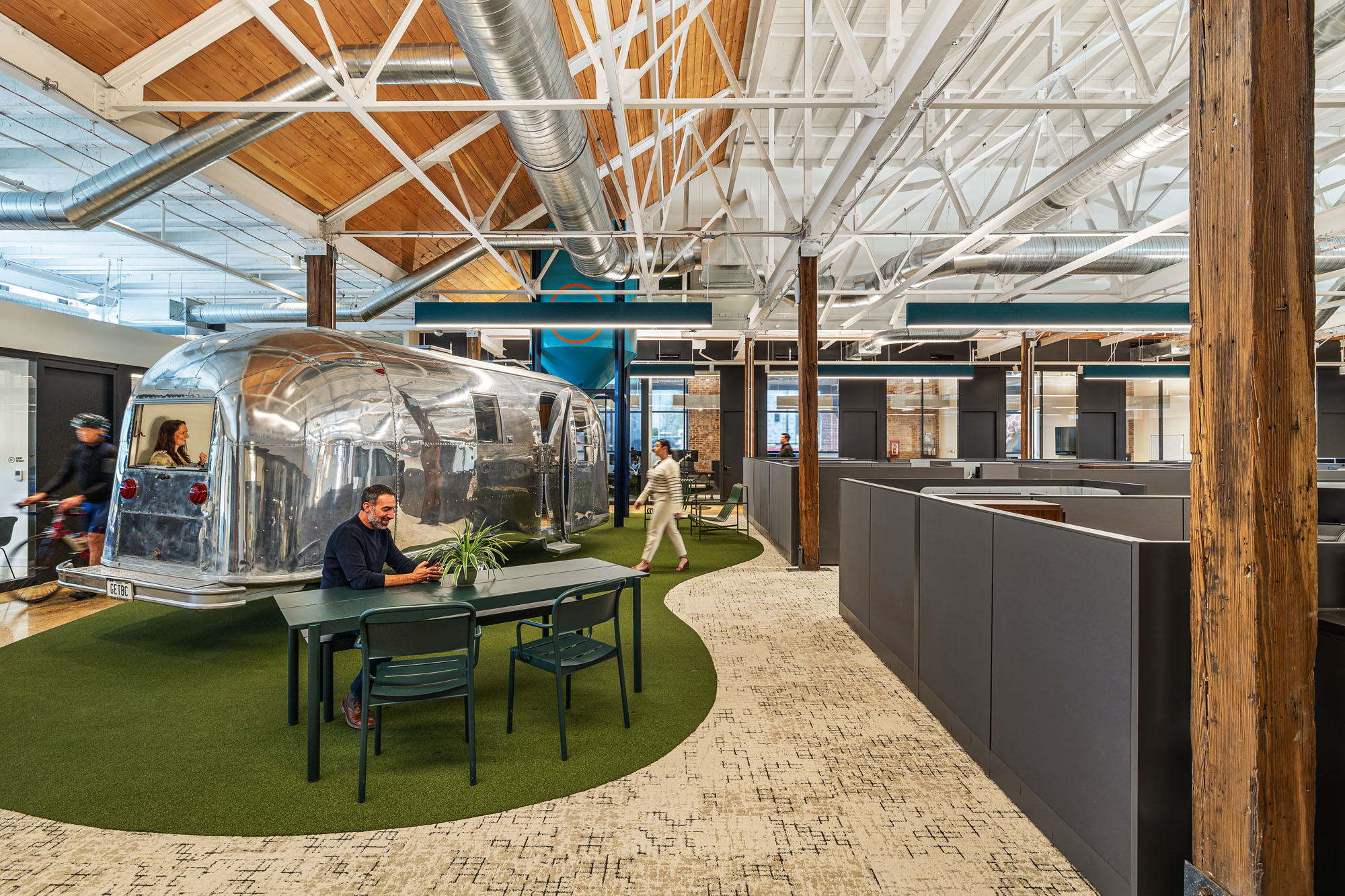 〈ブラウン&クロッペン キングスヒル本社(Brown and Crouppen King’s Hill Headquarters)〉HOK