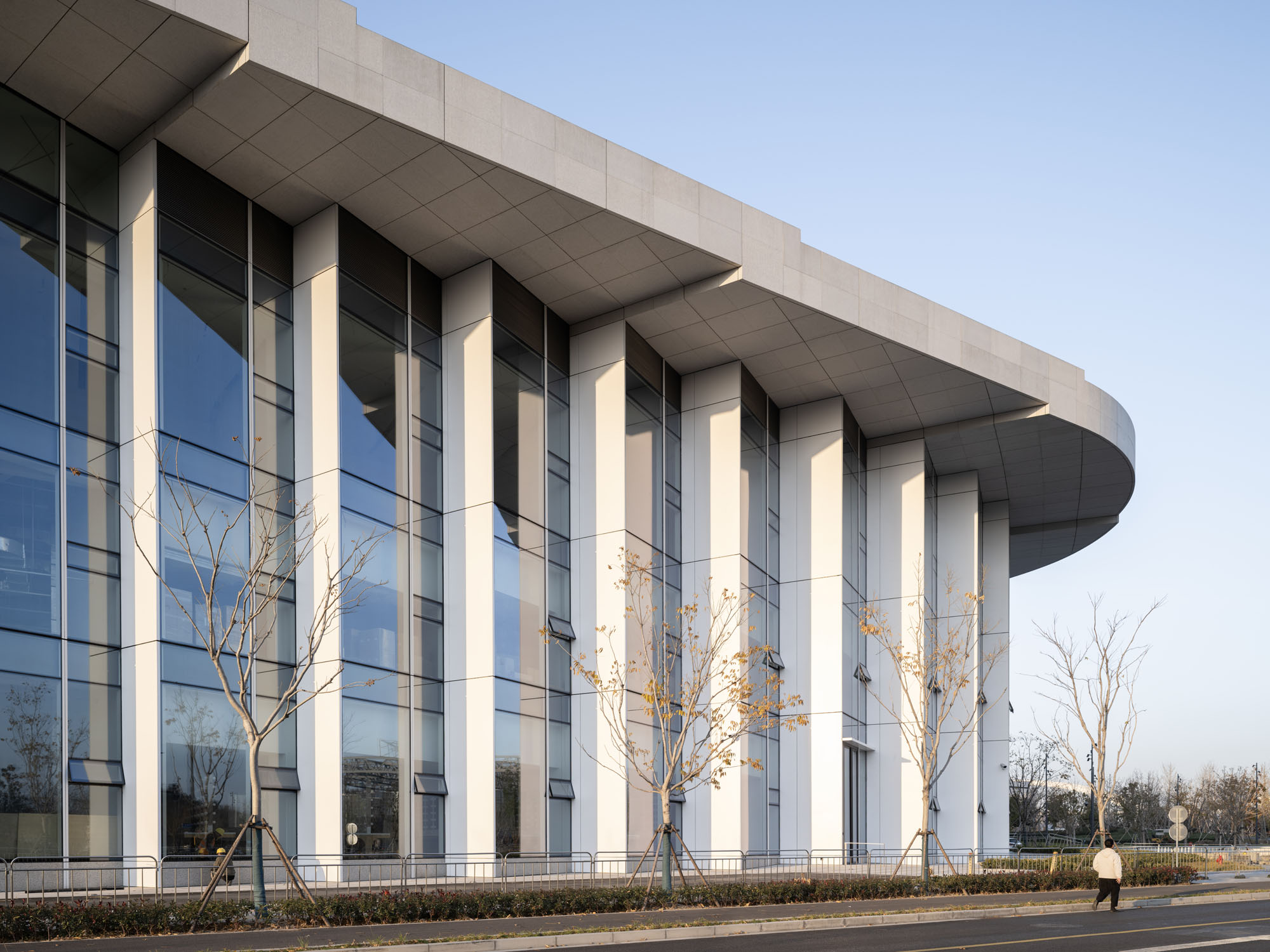 〈上海グランドオペラハウス(Shanghai Grand Opera House)〉スノヘッタ(Snøhetta)