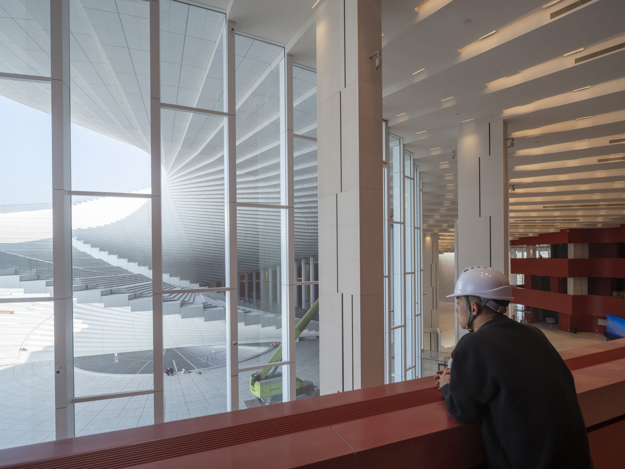 〈上海グランドオペラハウス(Shanghai Grand Opera House)〉スノヘッタ(Snøhetta)