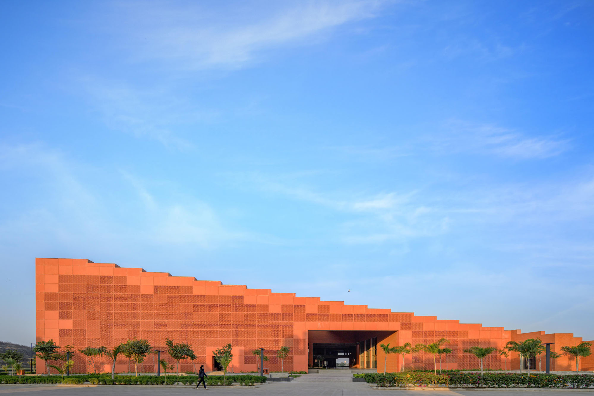 〈プレステージ大学(Prestige University)〉サンジャイ・プリ・アーキテクツ(Sanjay Puri Architects)