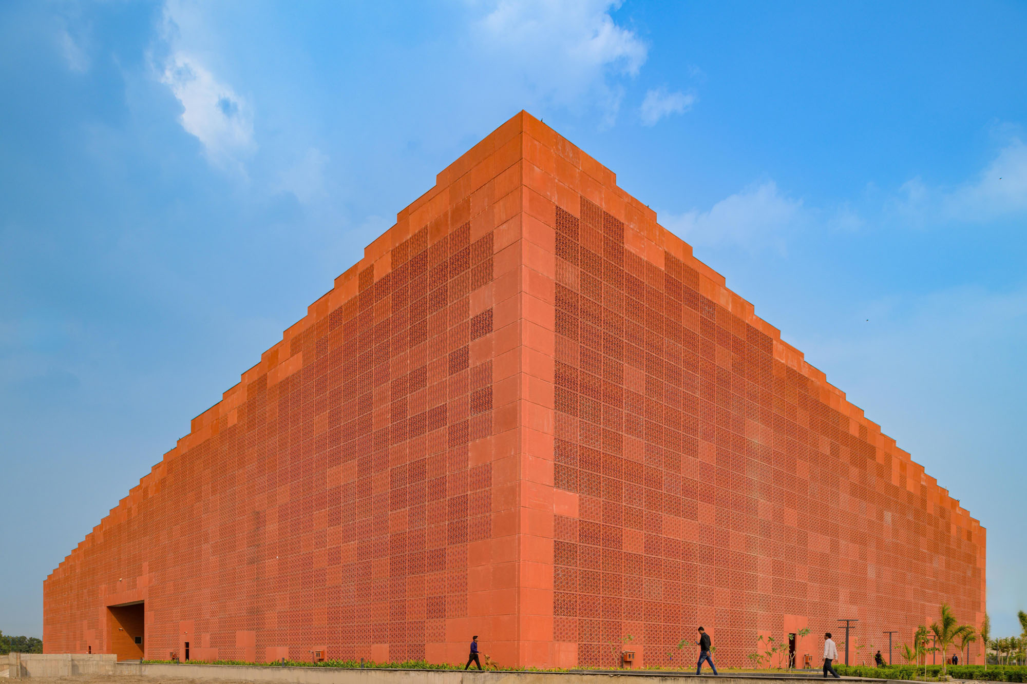 〈プレステージ大学(Prestige University)〉サンジャイ・プリ・アーキテクツ(Sanjay Puri Architects)