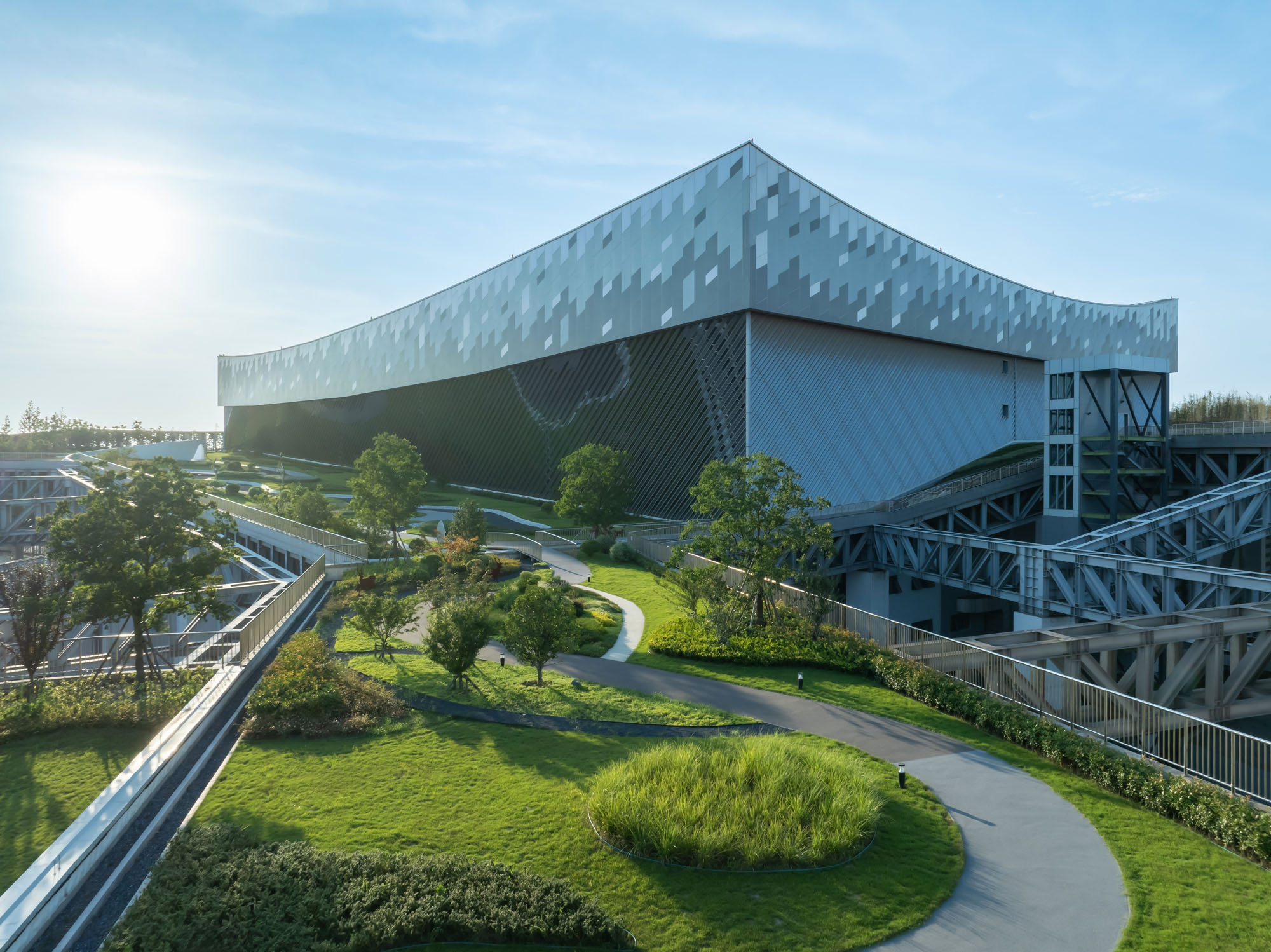 〈宝山廃棄物発電センター（Baoshan Waste-to-Energy Center）〉Ballistic Architecture Machine（BAM）