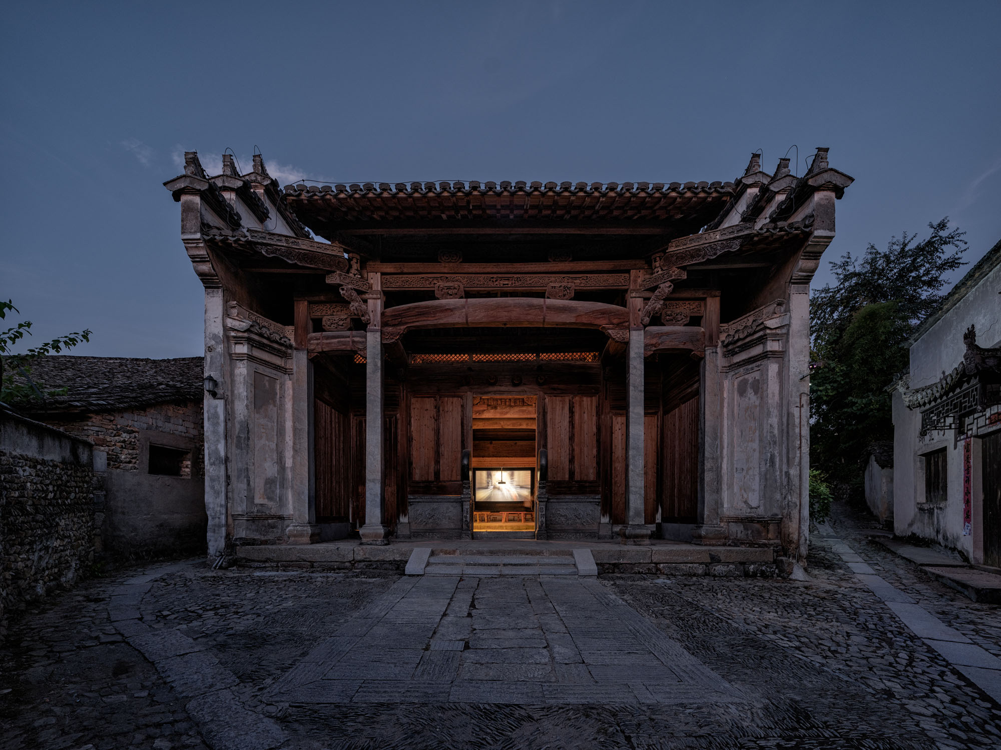 〈ビレッジ・シネマ（Village Cinema）〉アトリエ・グオ（Atelier Guo）