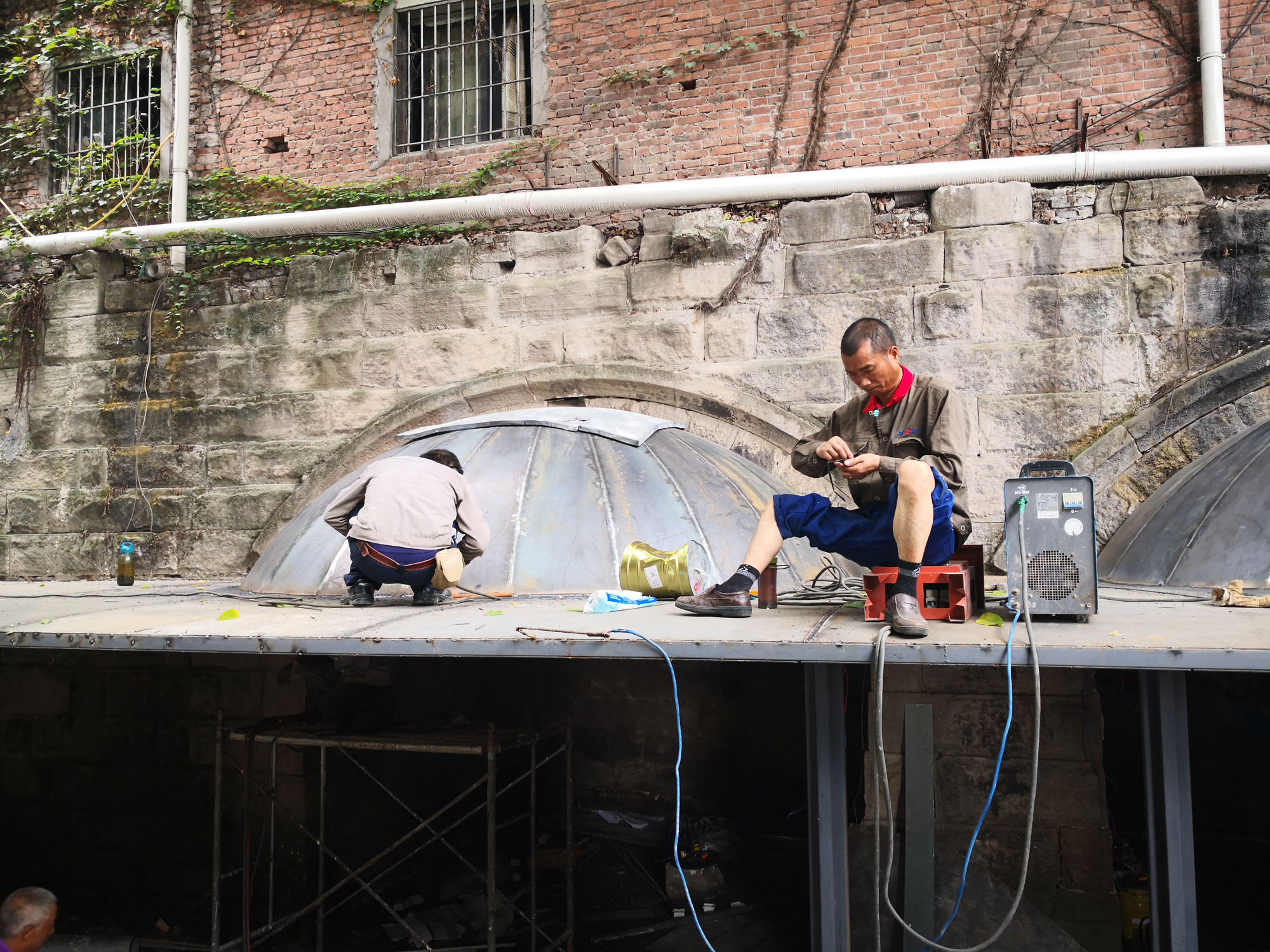 〈The Cave Bar〉Qing Studio