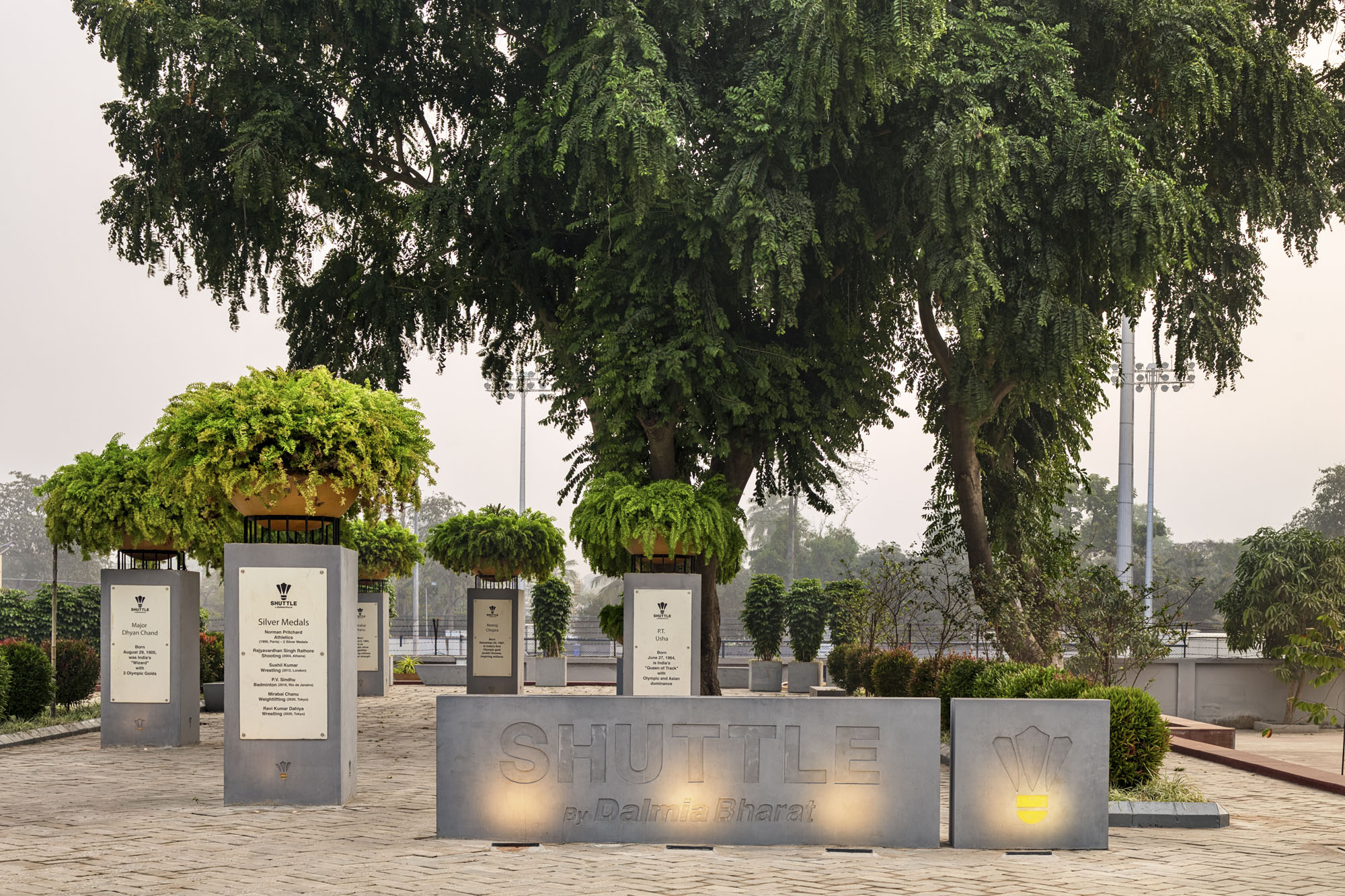 〈ダルミア・ゴピチャンド・バドミントンアカデミー（The dalmia-gopichand badminton academy）〉（通称：The Shuttle）Studio Archohm