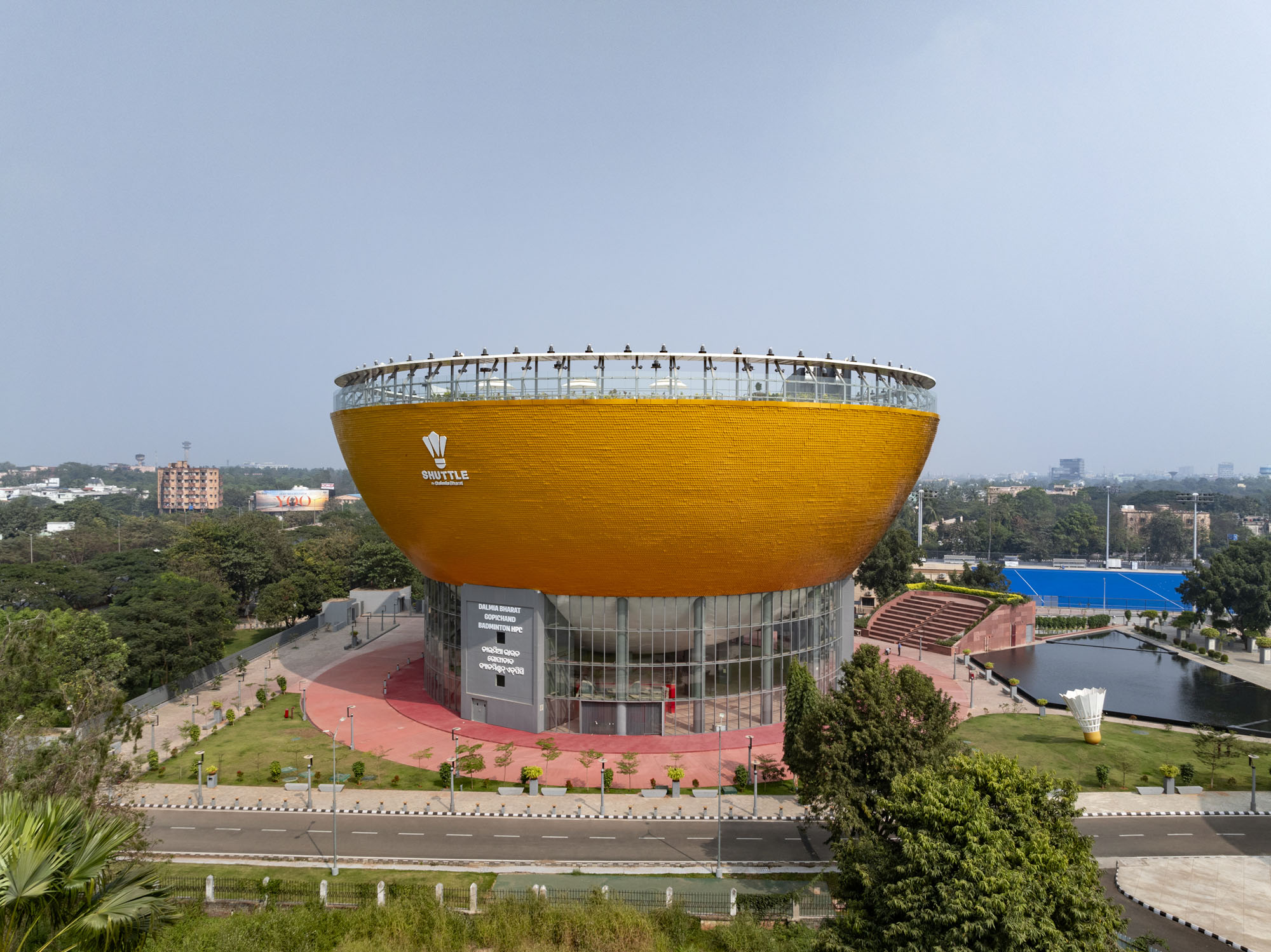 〈ダルミア・ゴピチャンド・バドミントンアカデミー（The dalmia-gopichand badminton academy）〉（通称：The Shuttle）Studio Archohm