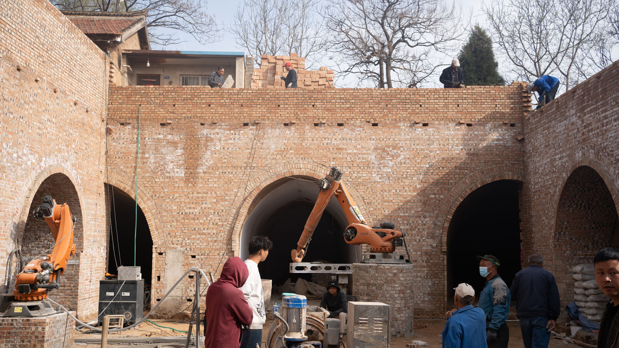 〈未来の地下住宅（Underground House of the Future）〉ジョン・リン（John Lin）オリヴィエ・オットヴェール（Olivier Ottevaere）リディア・ラトイ（Lidia Ratoi）