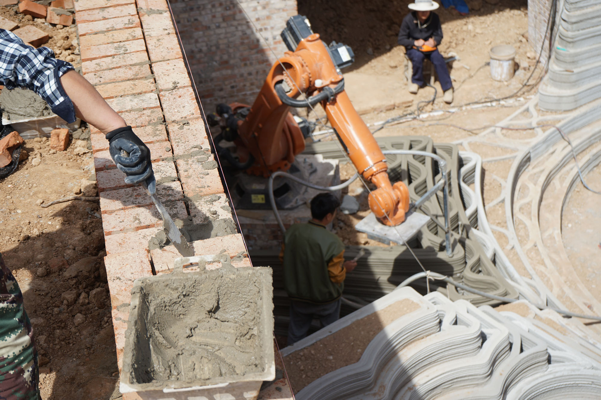 〈未来の地下住宅（Underground House of the Future）〉ジョン・リン（John Lin）オリヴィエ・オットヴェール（Olivier Ottevaere）リディア・ラトイ（Lidia Ratoi）