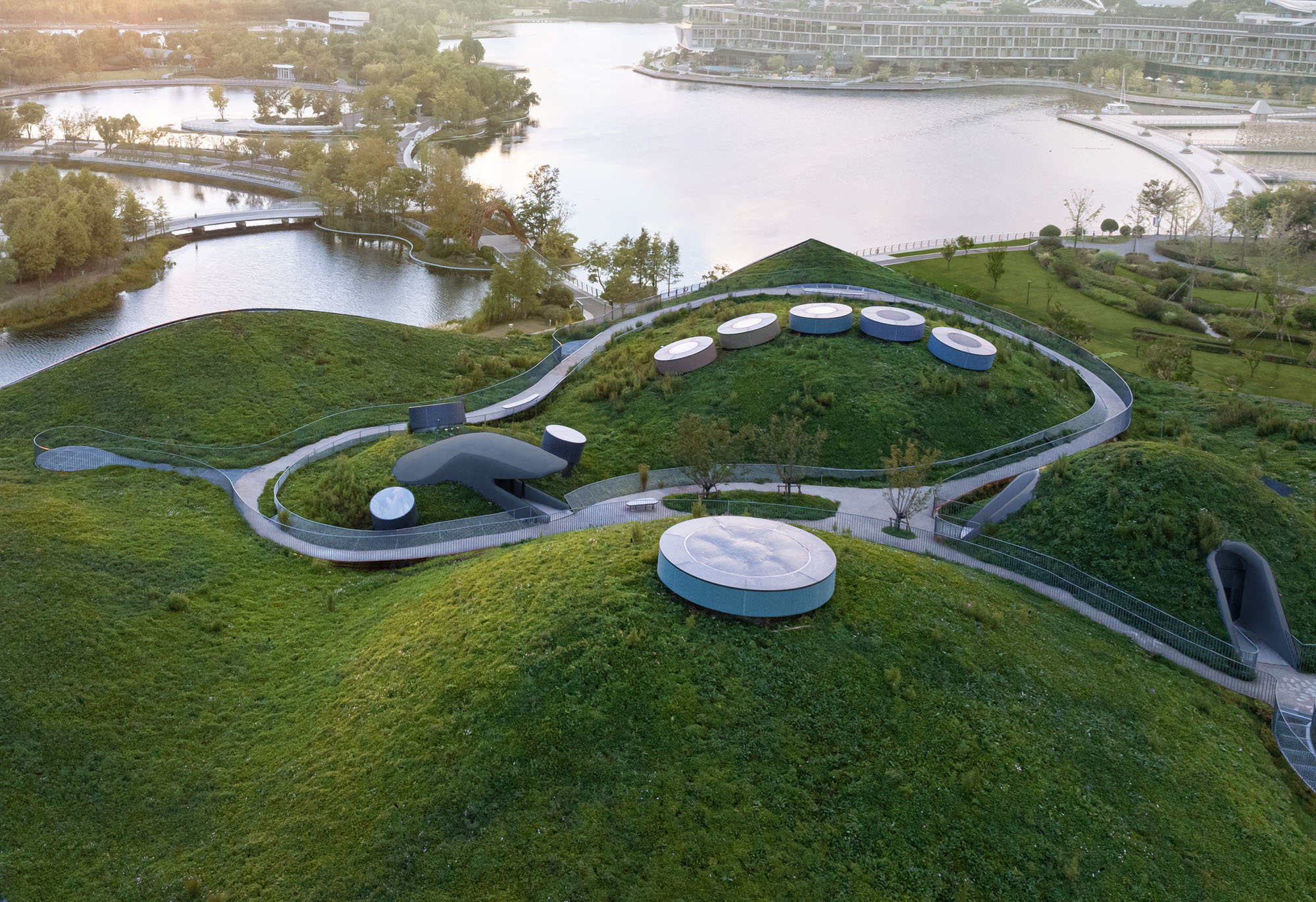 〈Wave Cube〉Scenic Architecture Office（SAO）