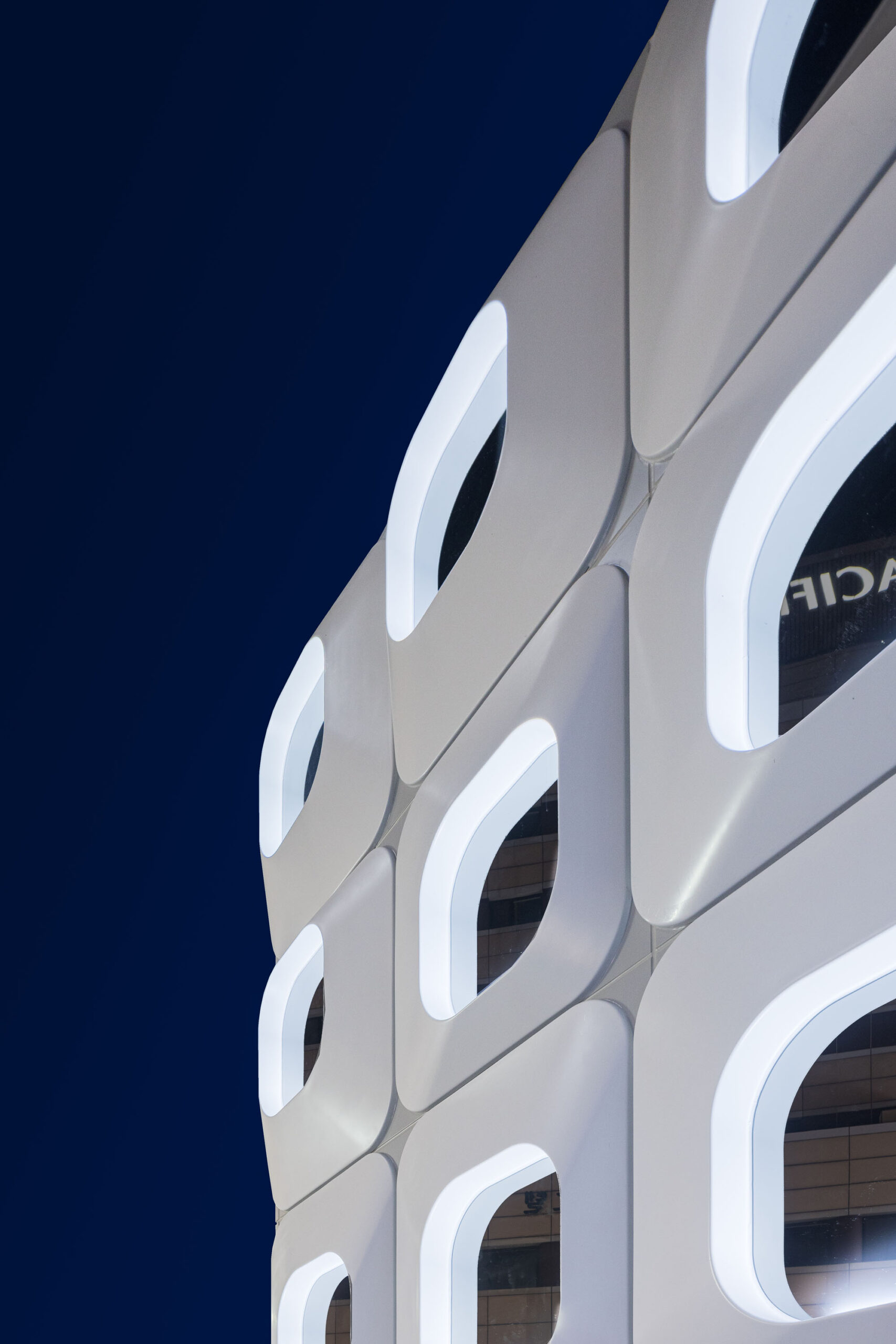 〈ホテル明洞駅（Hotel Myeongdong Station）〉ヨンジュ・リー・アーキテクチャ（Yong Ju Lee Architecture）