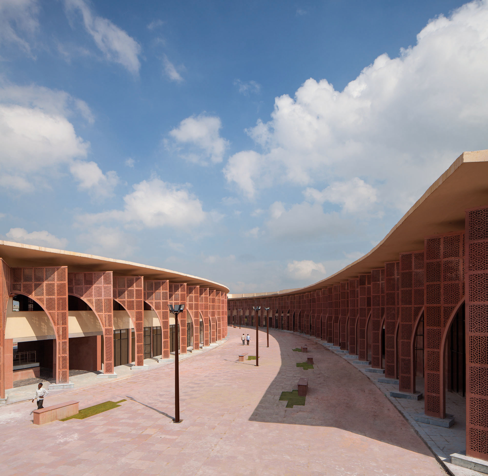 〈アワド・シルプグラム(Awadh Shilpgram)〉Studio Archohm