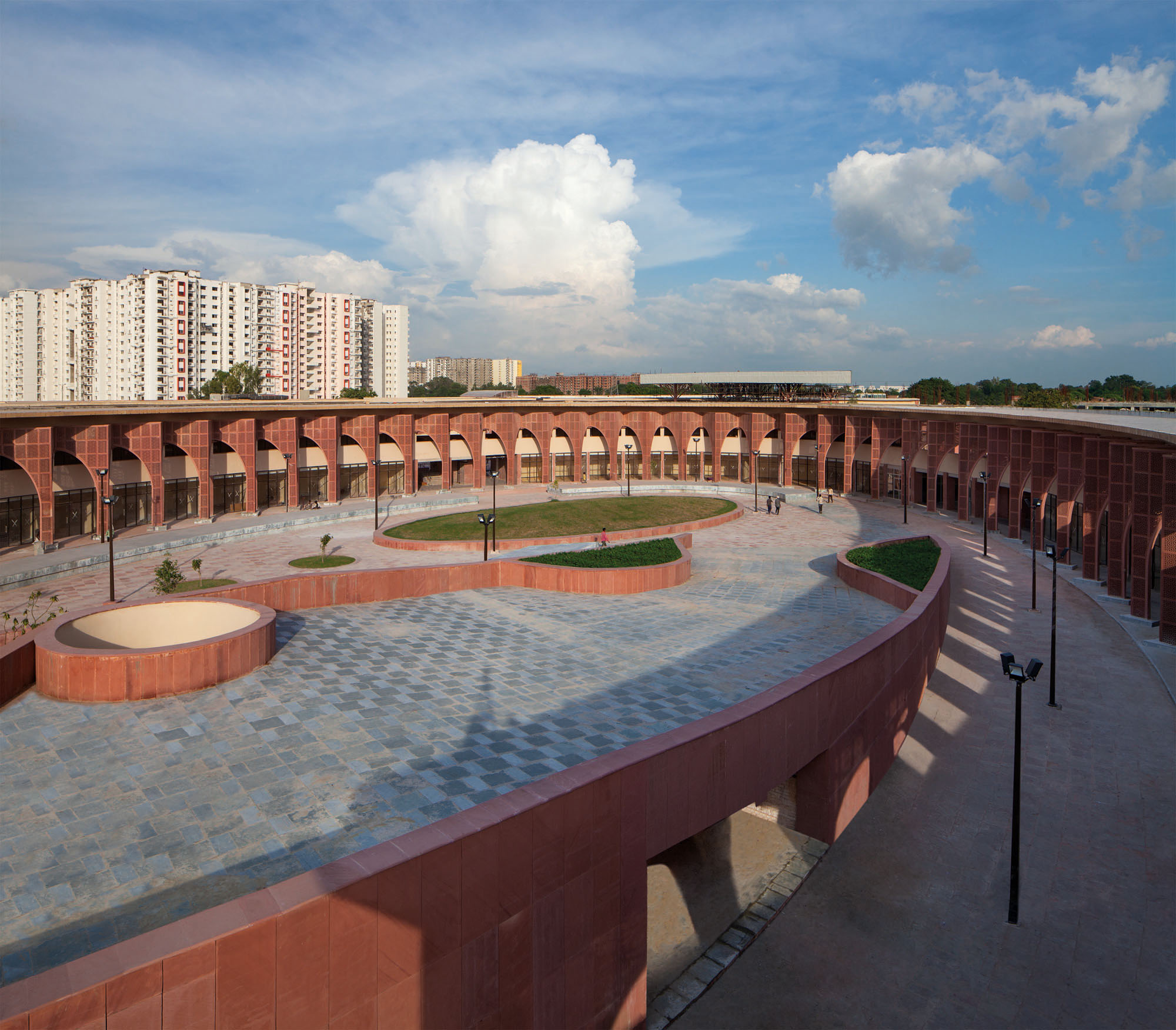 〈アワド・シルプグラム(Awadh Shilpgram)〉Studio Archohm