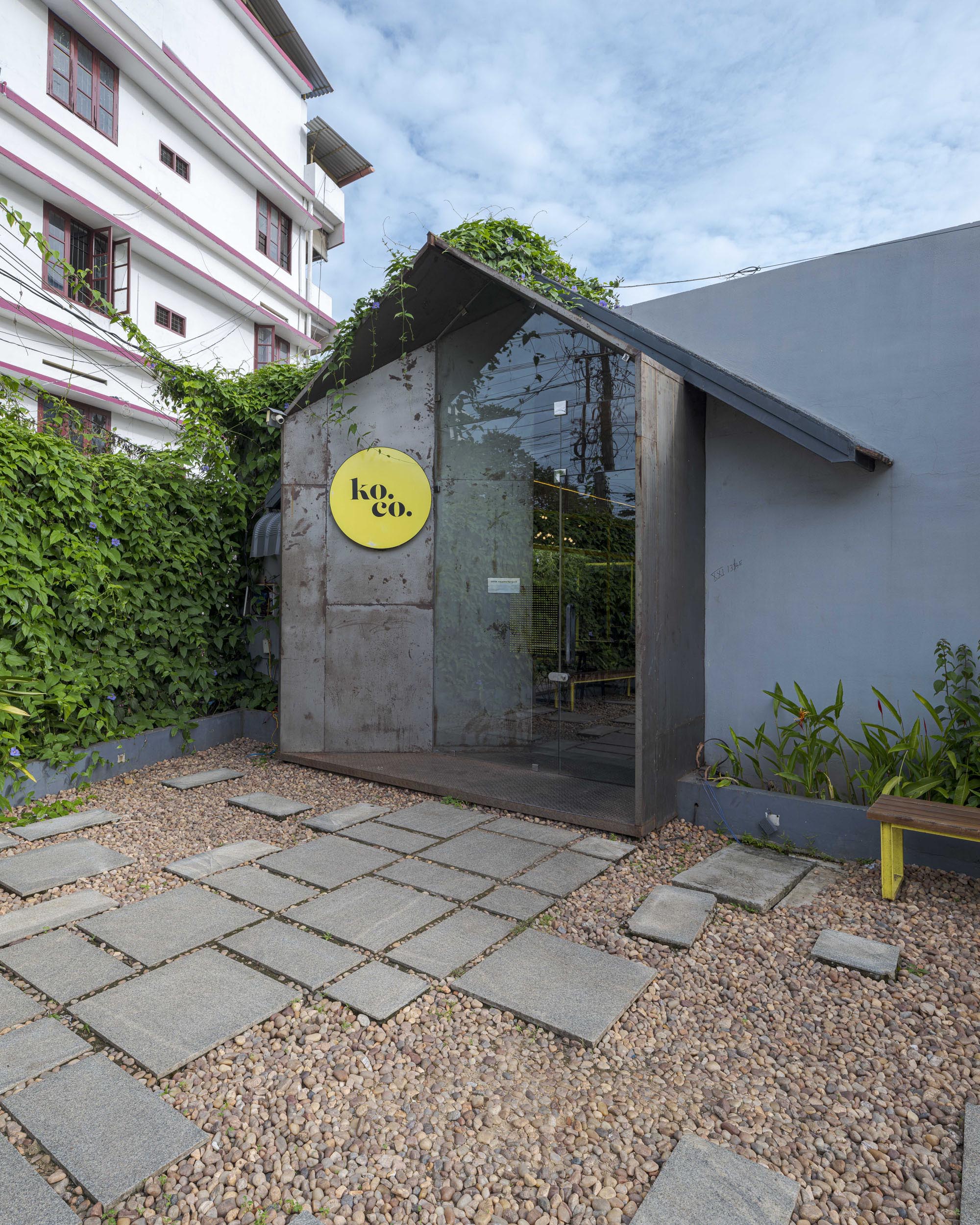 〈Ko.Co（Kottayam Company）〉Stapati