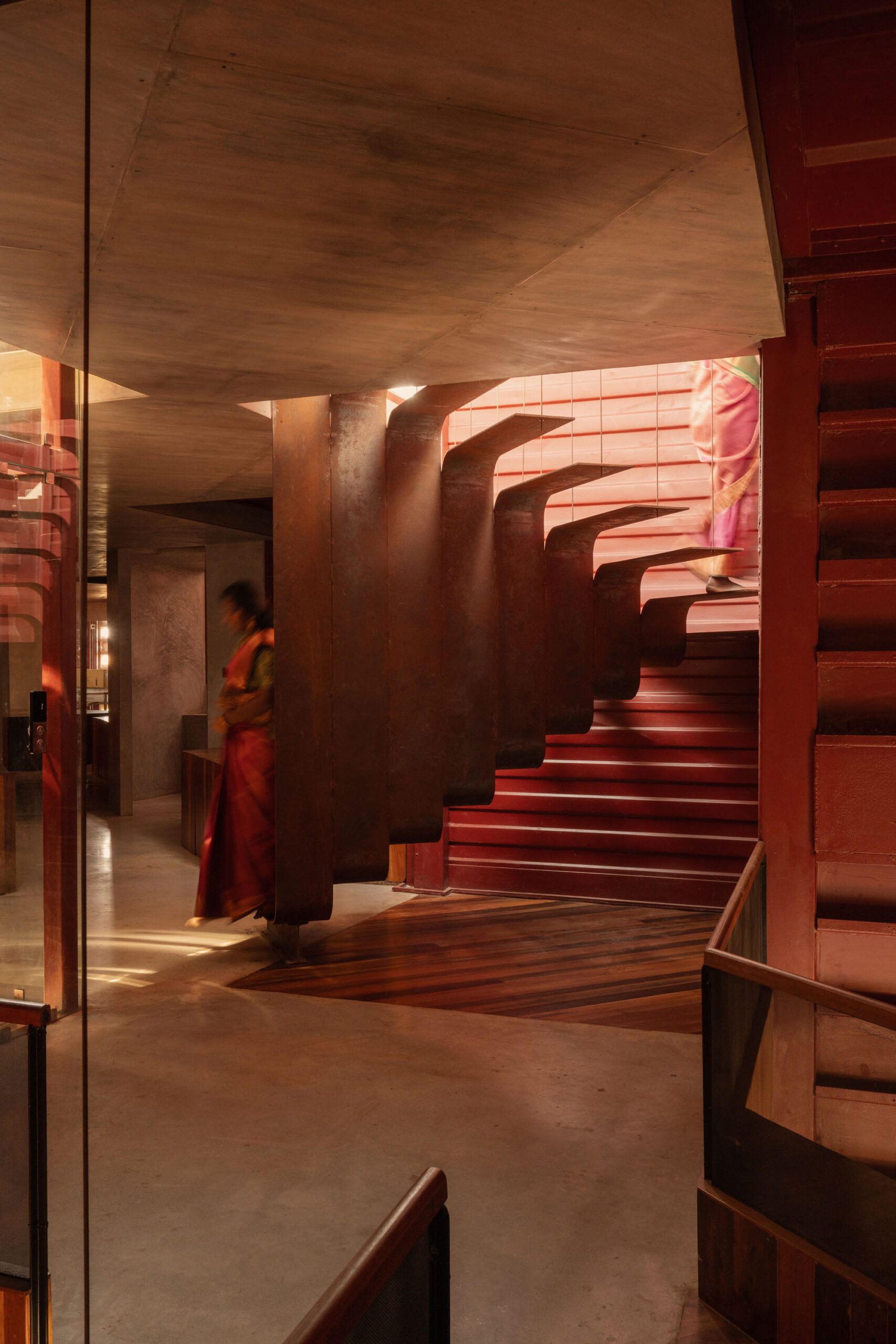 〈Petti Restaurant〉ウォールメーカーズ（WALLMAKERS）