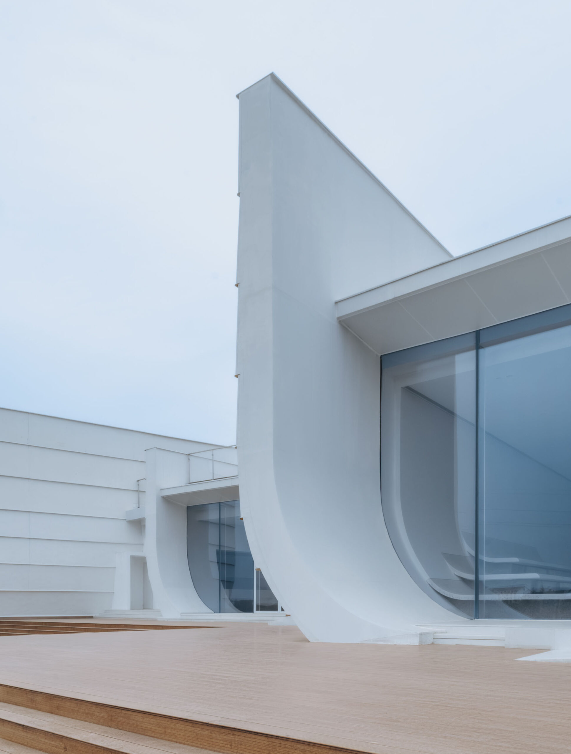 〈陳湖湿地アートセンター（Chenhu Wetland Art Center）〉TAO（Trace Architecture Office）