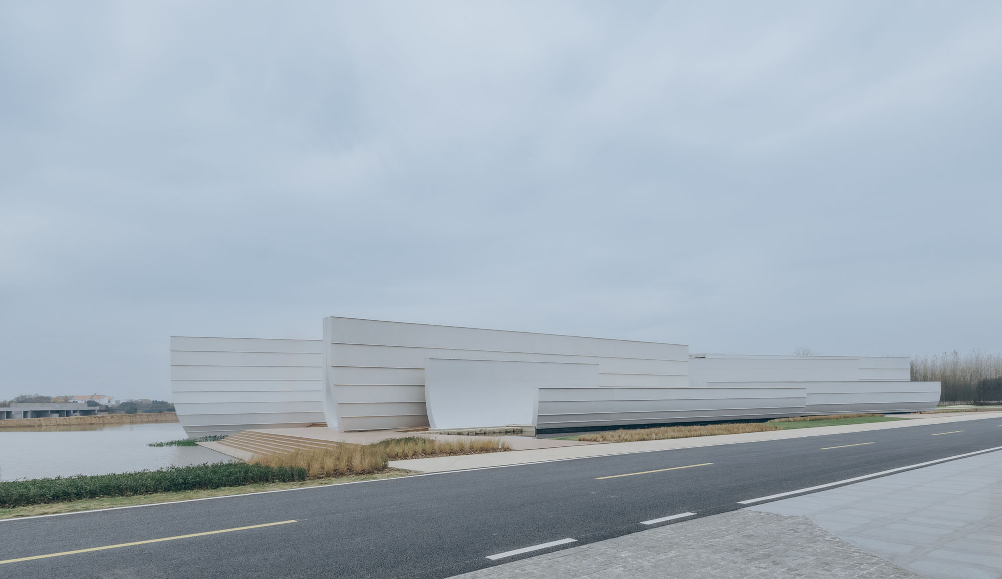 〈陳湖湿地アートセンター（Chenhu Wetland Art Center）〉TAO（Trace Architecture Office）