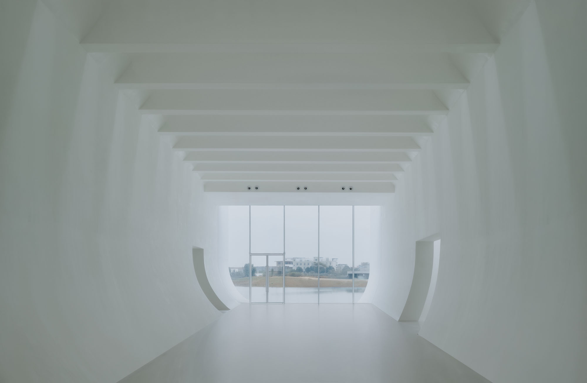 〈陳湖湿地アートセンター（Chenhu Wetland Art Center）〉TAO（Trace Architecture Office）