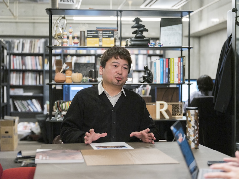 天然木の質感と施工性を実現した「スリムウッド」DESIGN STUDIO CROWが語る「ホテルインディゴ長崎グラバーストリート」の改修