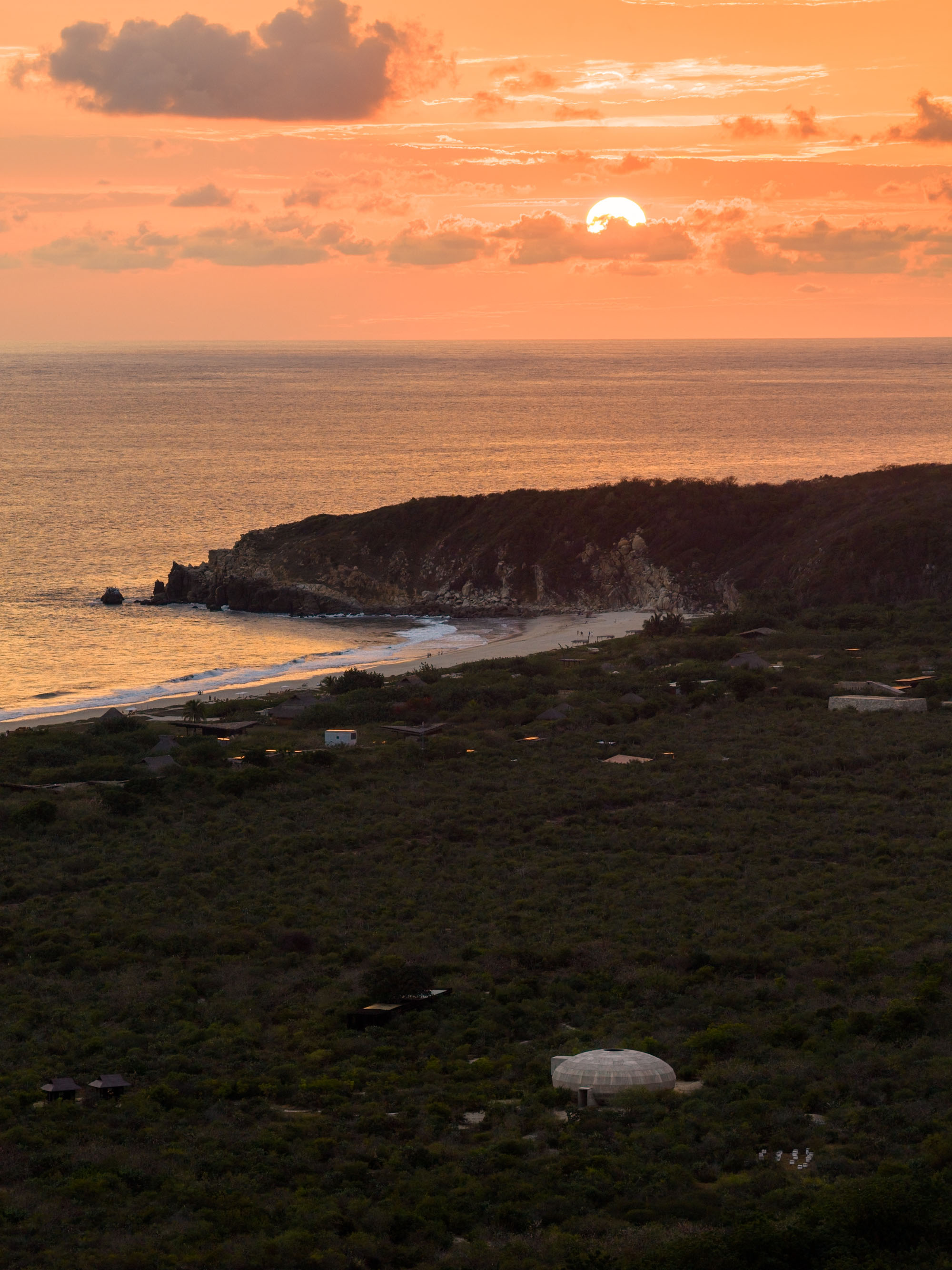 〈マッシュルーム・パビリオン(Mushroom Pavilion)〉OMA/重松昌平
