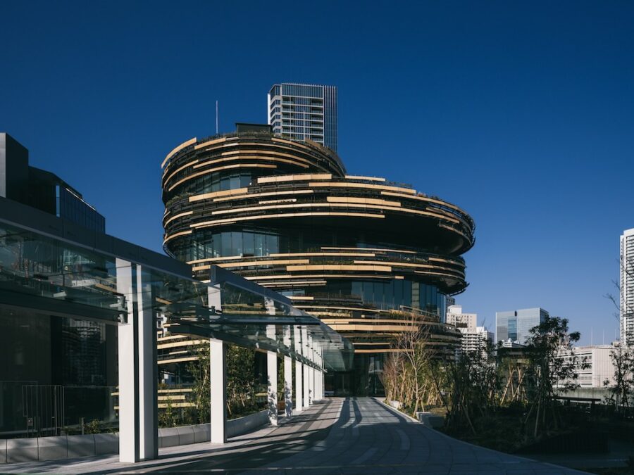 隈研吾がデザイン監修した〈MoN Takanawa: The Museum of Narratives〉など3棟がオープン、TAKANAWA GATEWAY CITY（高輪ゲートウェイシティ）がグランドオープン