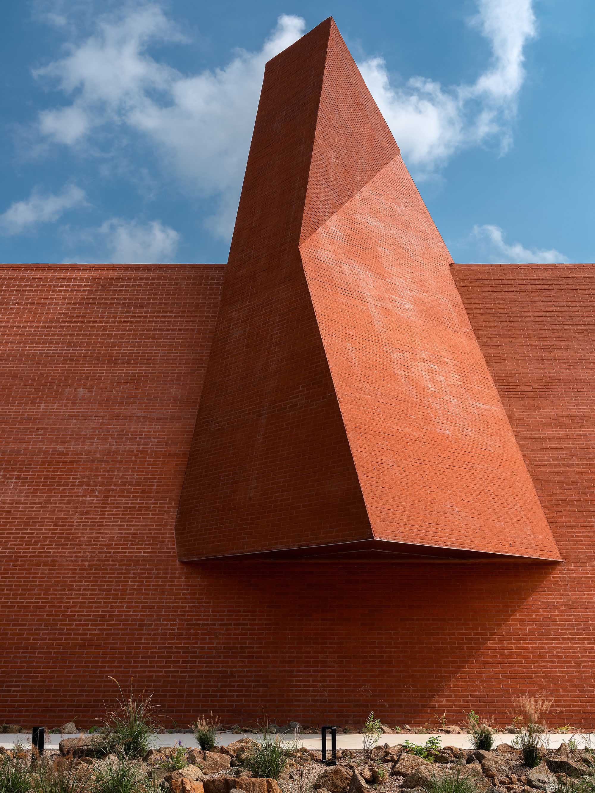 〈Monologue _ 時を歩む者の独⽩(Monologue _ The Monologue of a Timewalker)〉SOSOKKI ANAC