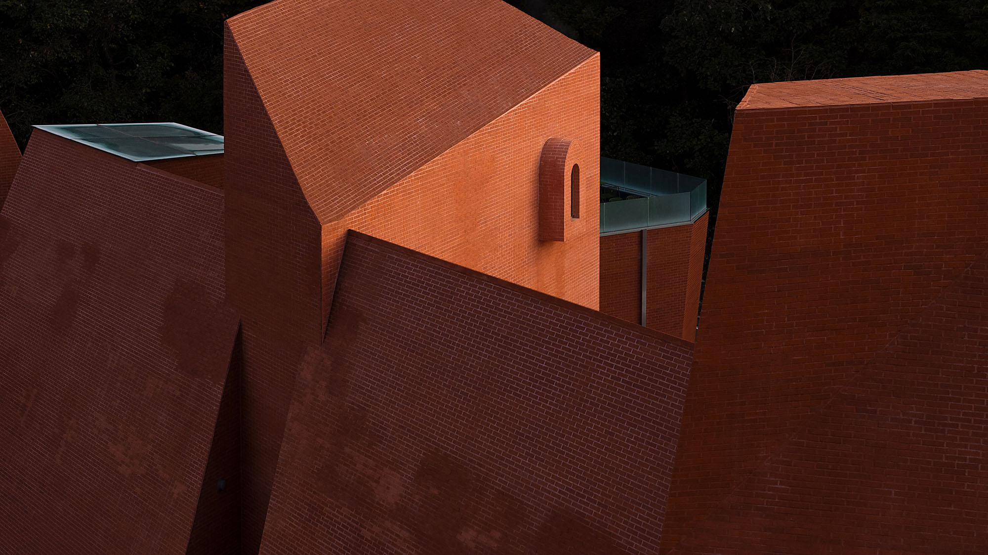 〈Monologue _ 時を歩む者の独⽩(Monologue _ The Monologue of a Timewalker)〉SOSOKKI ANAC