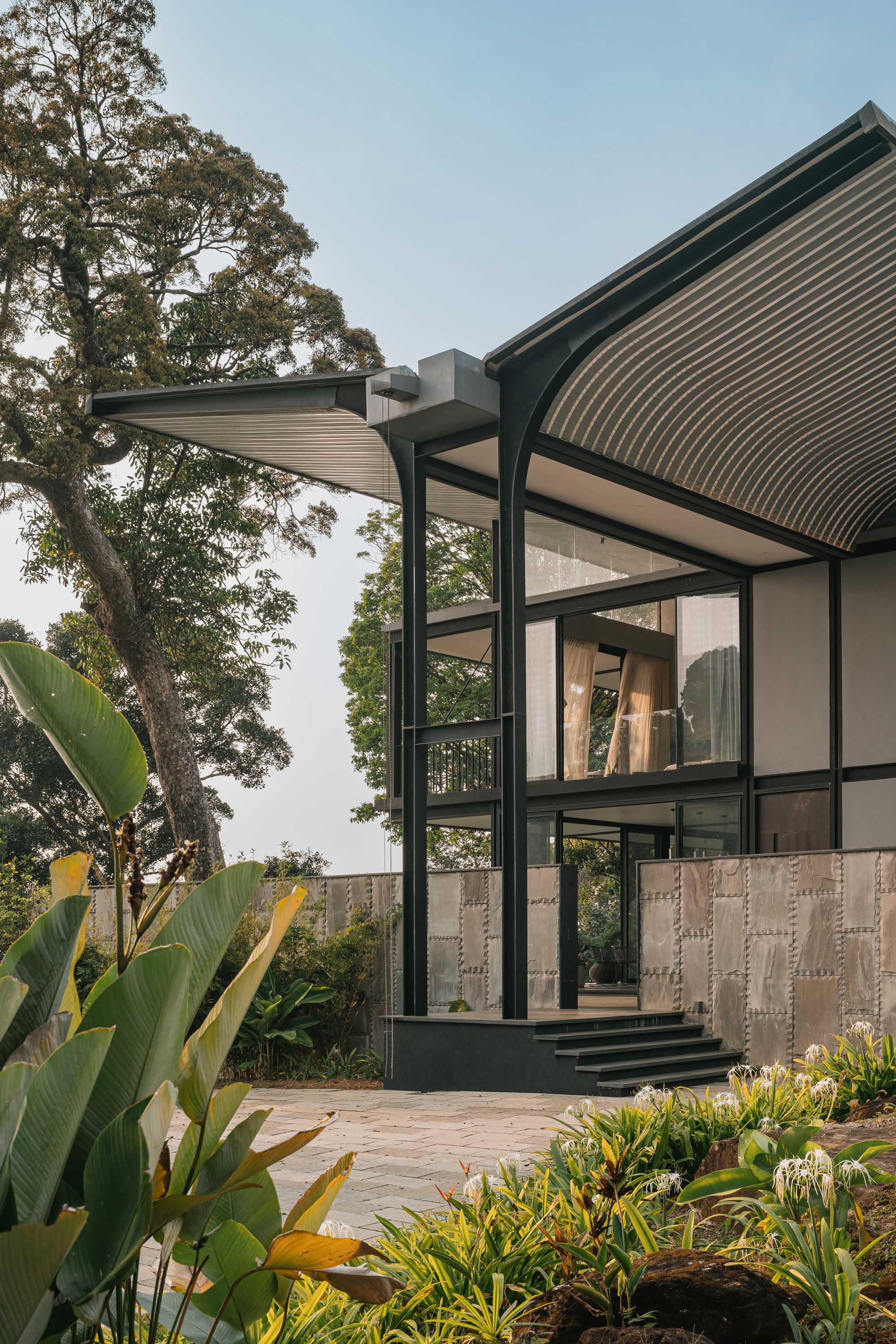 〈Altitude〉Stapati