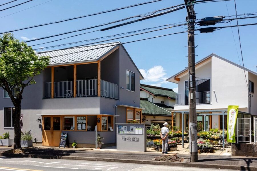 街の停留所 / PEAKSTUDIO