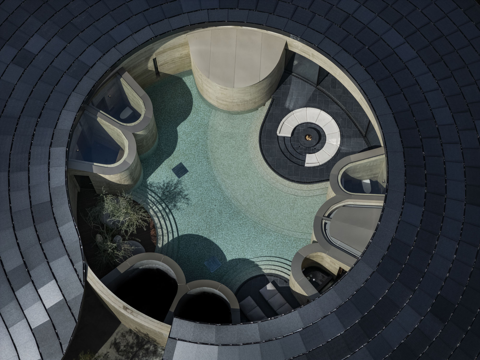 〈NOT A HOTEL SETOUCHI〉BIG(Bjarke Ingels Group)