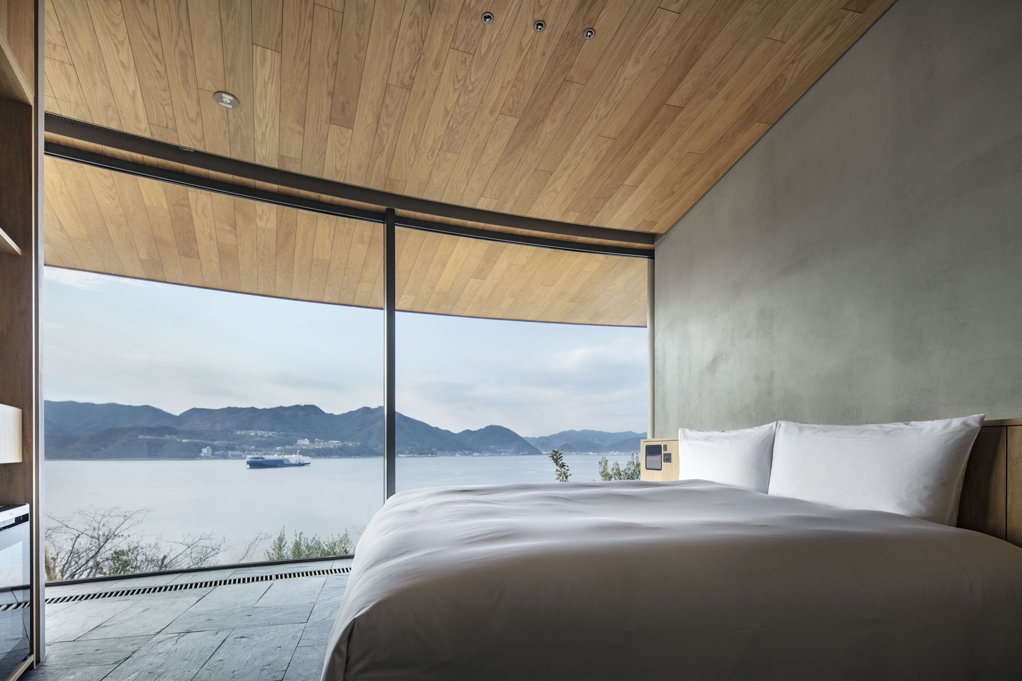 〈NOT A HOTEL SETOUCHI〉BIG(Bjarke Ingels Group)